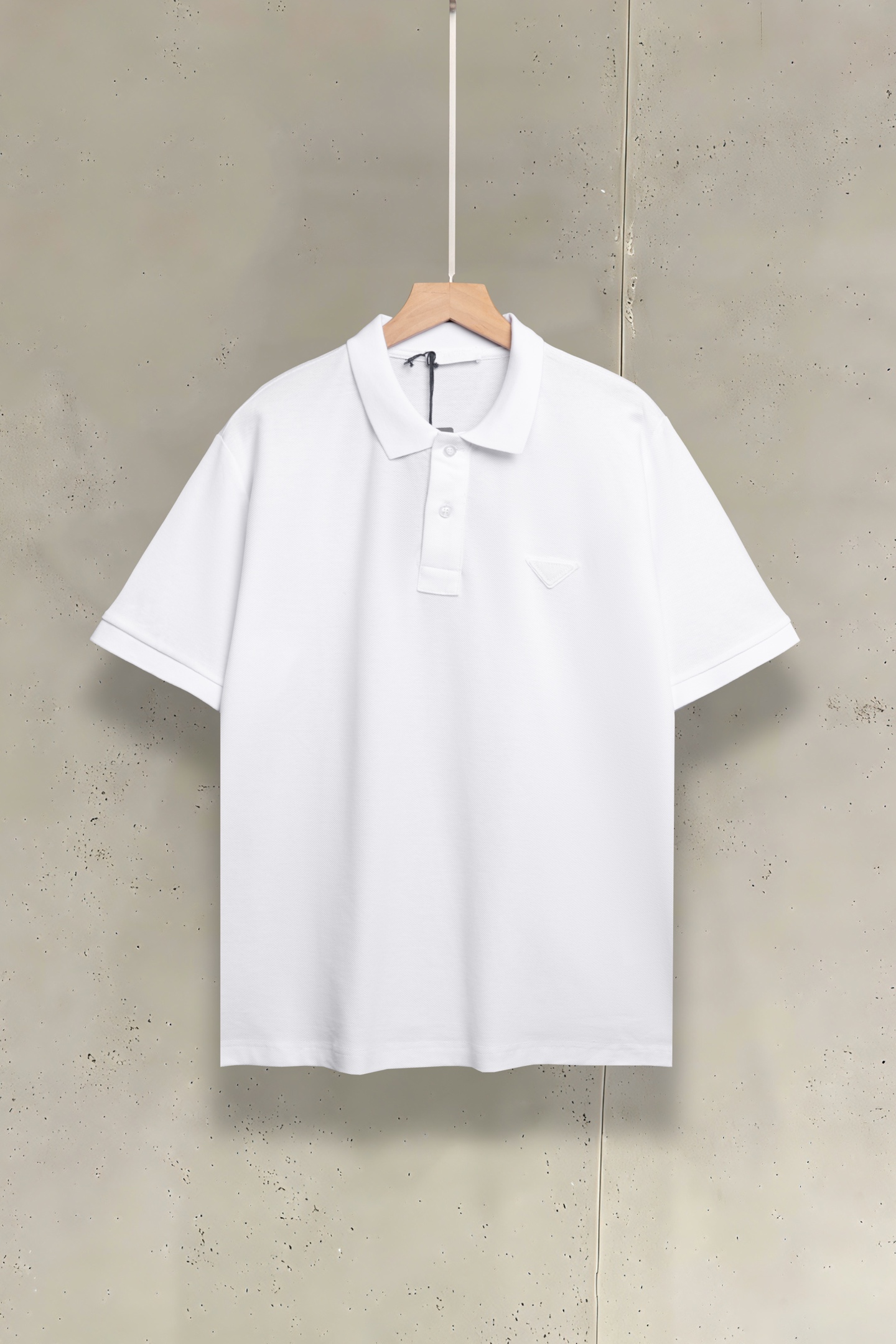 秋冬服の通販 プラダ 半袖Tシャツ トップス  メンズ