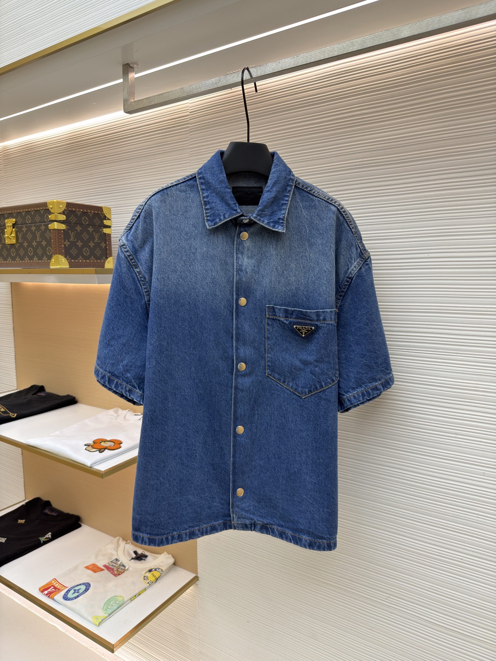 秋冬服の通販 プラダ 半袖Tシャツ トップス メンズ