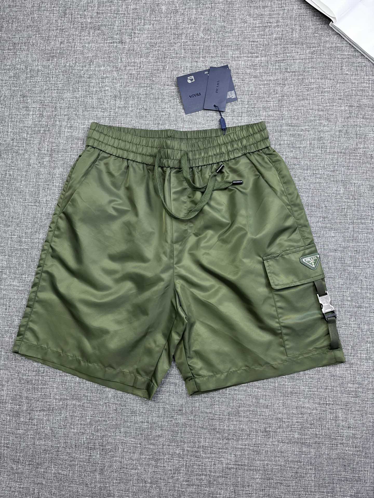 秋冬服の通販 プラダ ショートパンツ ズボン  メンズ
