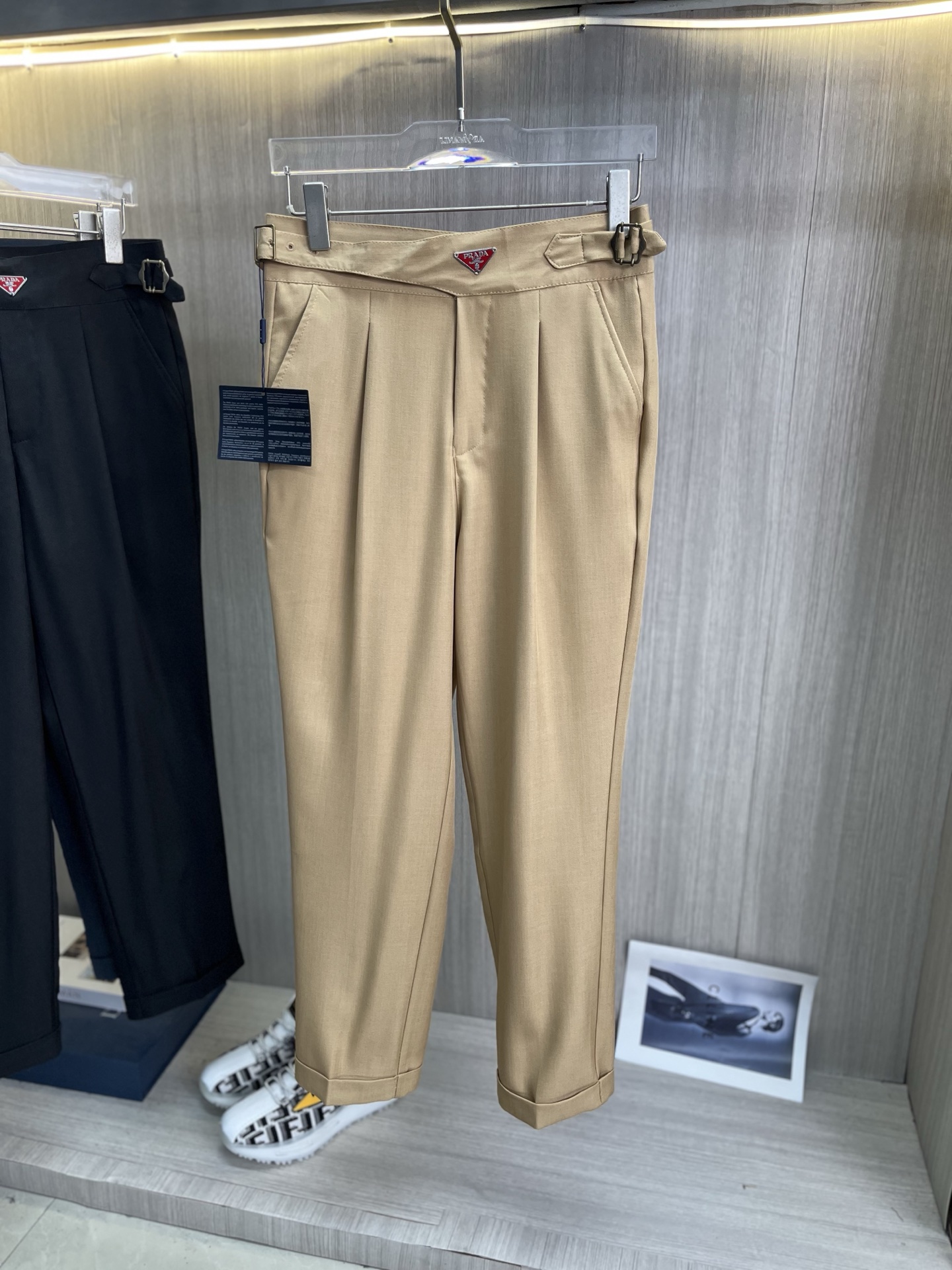 秋冬服の通販 プラダ パンツ スラックス  メンズ