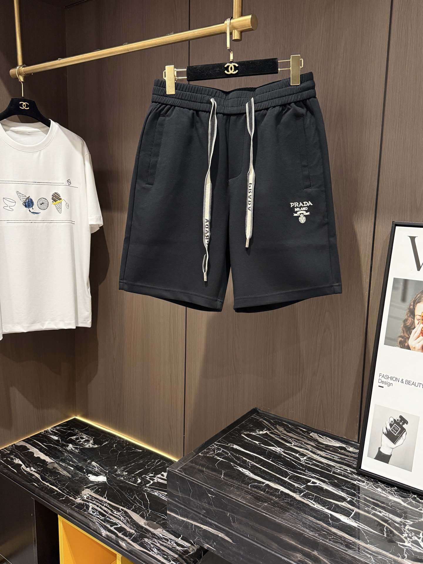 秋冬服の通販 プラダ ショートパンツ ズボン  メンズ