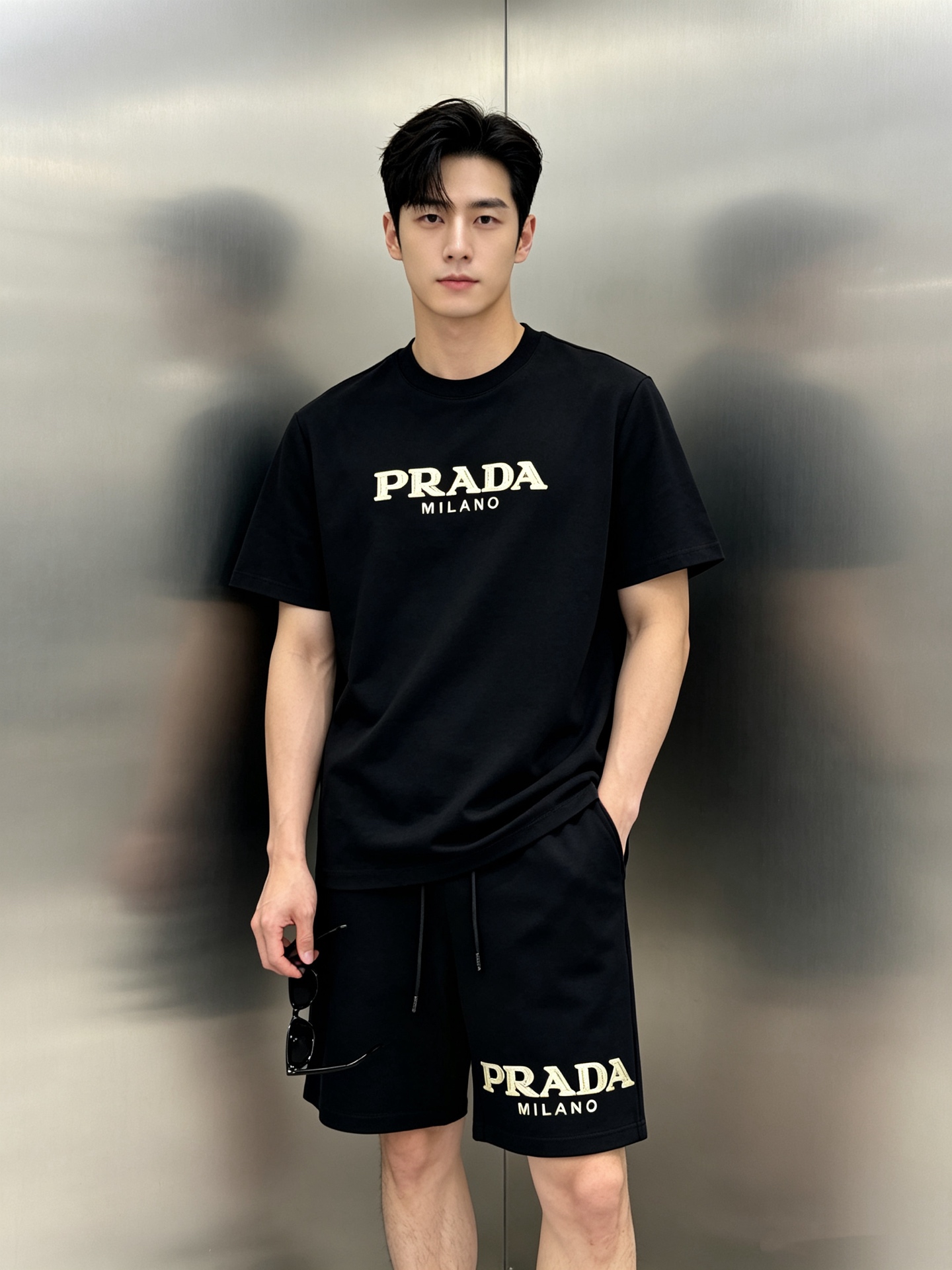 秋冬服の通販 プラダ 上下服 セットアップ 恋人