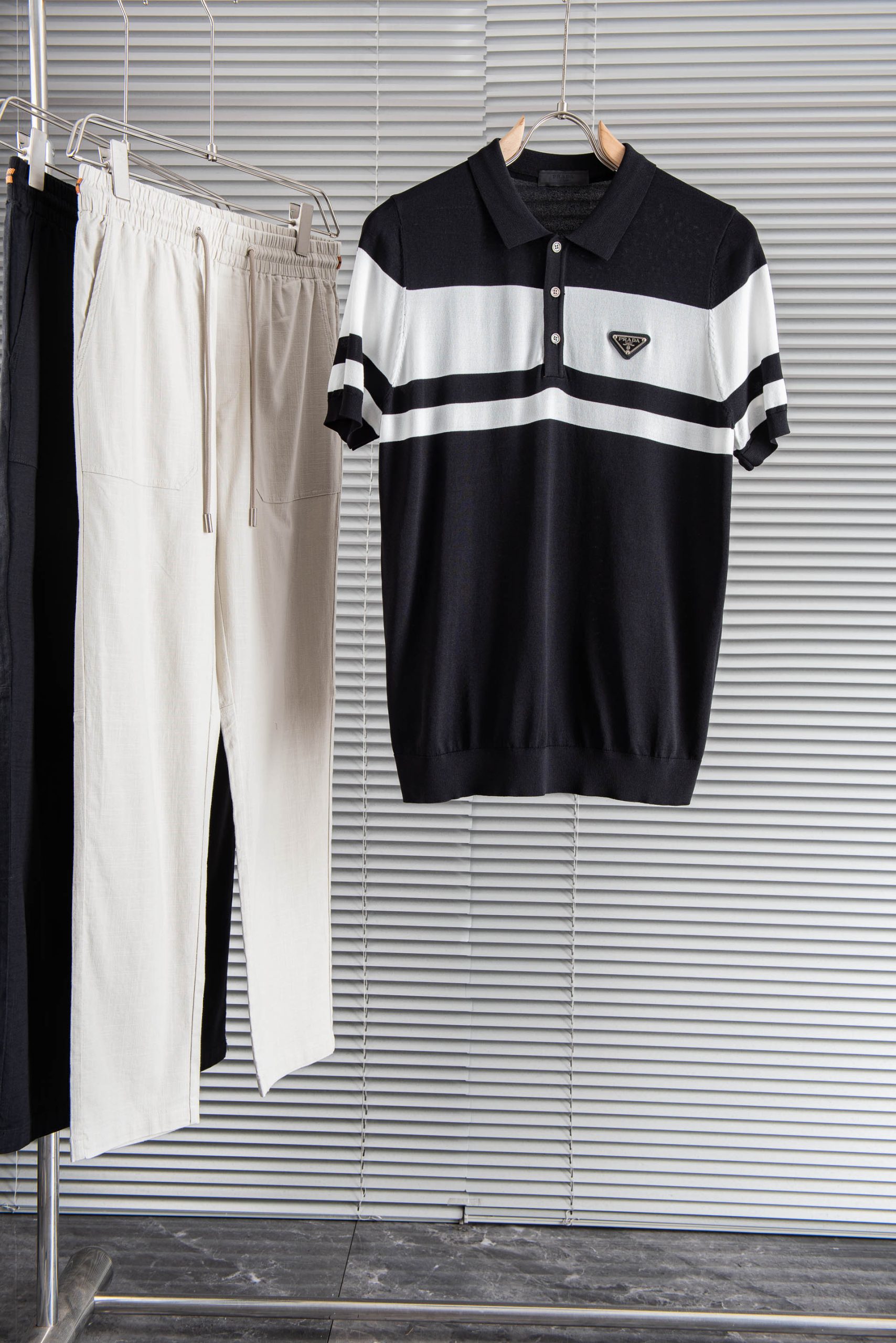プラダ 半袖Tシャツ トップス  メンズ