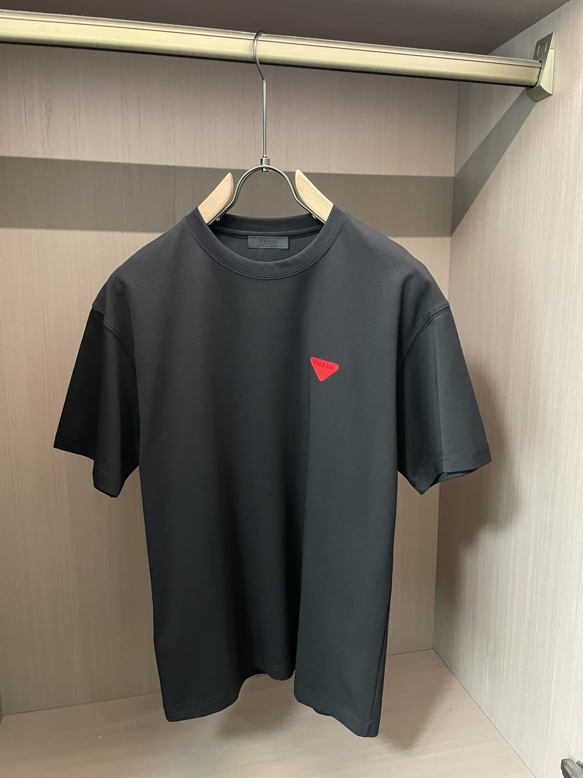 プラダ 半袖Tシャツ トップス