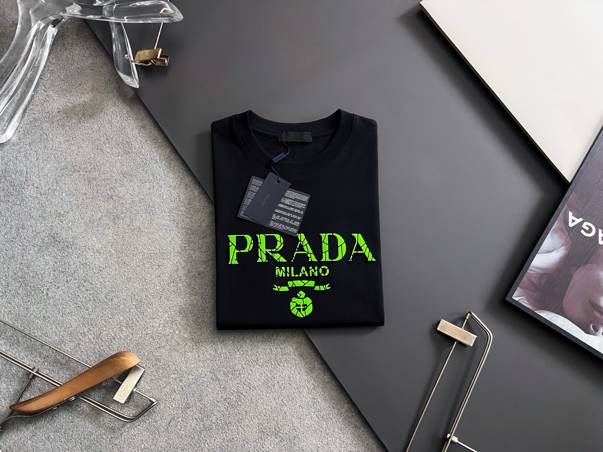 プラダ 半袖Tシャツ トップス