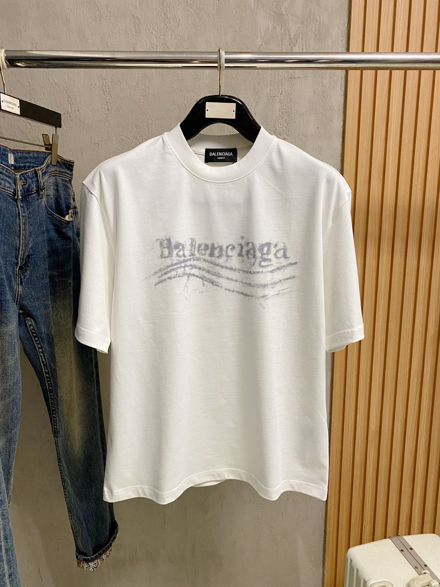 バレンシアガ 半袖Tシャツ トップス メンズ
