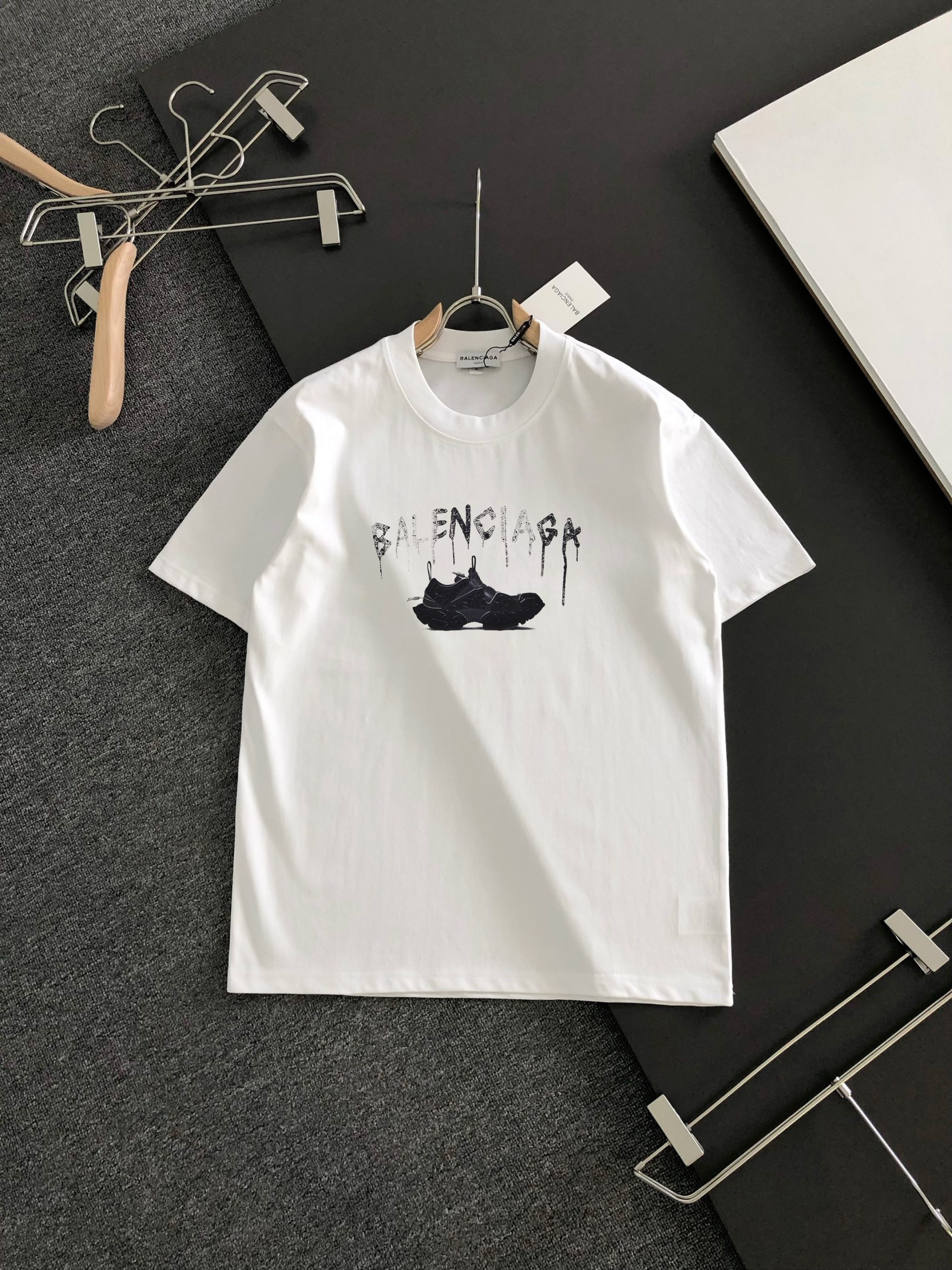 バレンシアガ 半袖Tシャツ トップス メンズ
