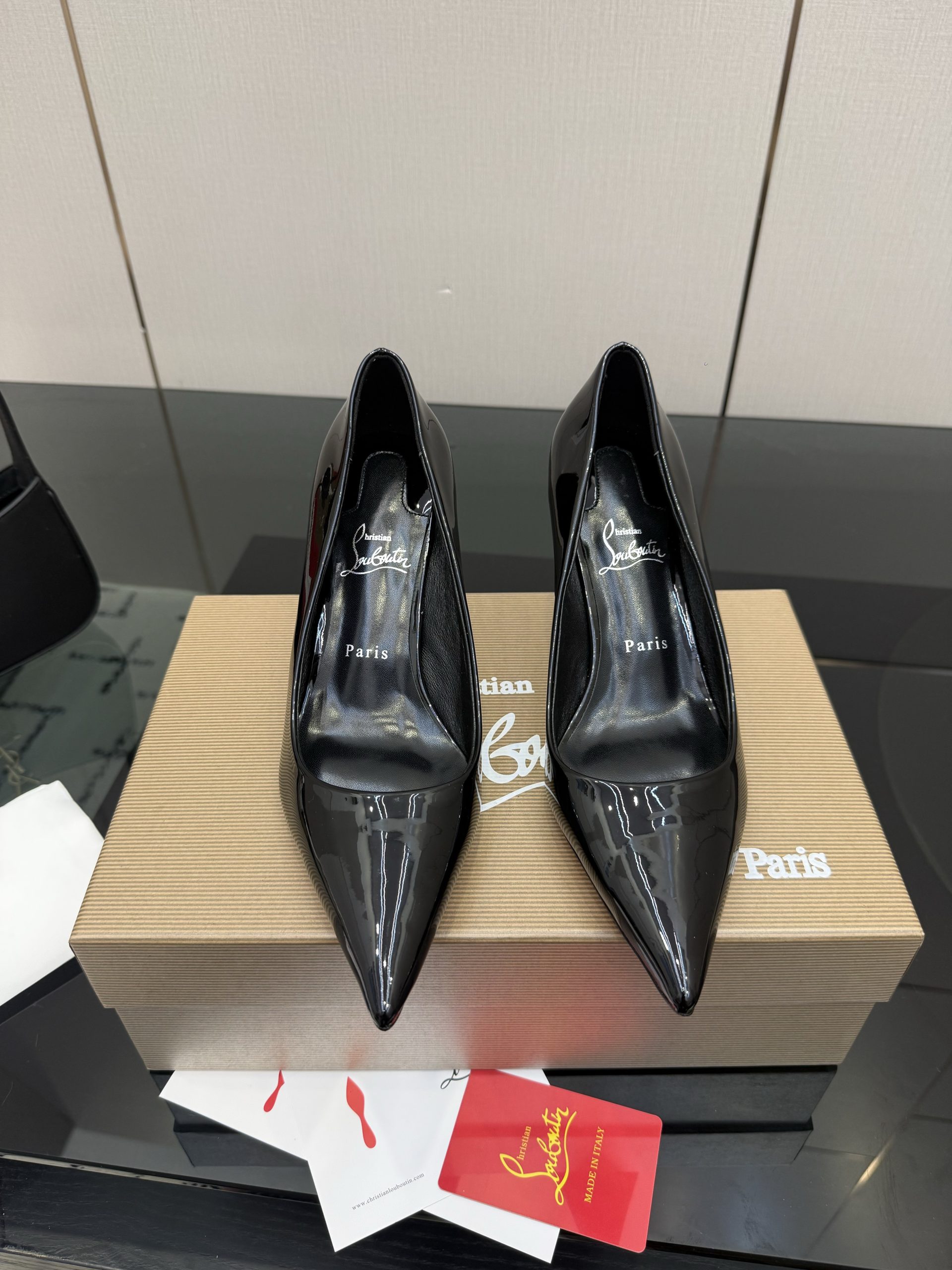 人気ランキング クリスチャン ルブタン シューズ ヒールパンプス