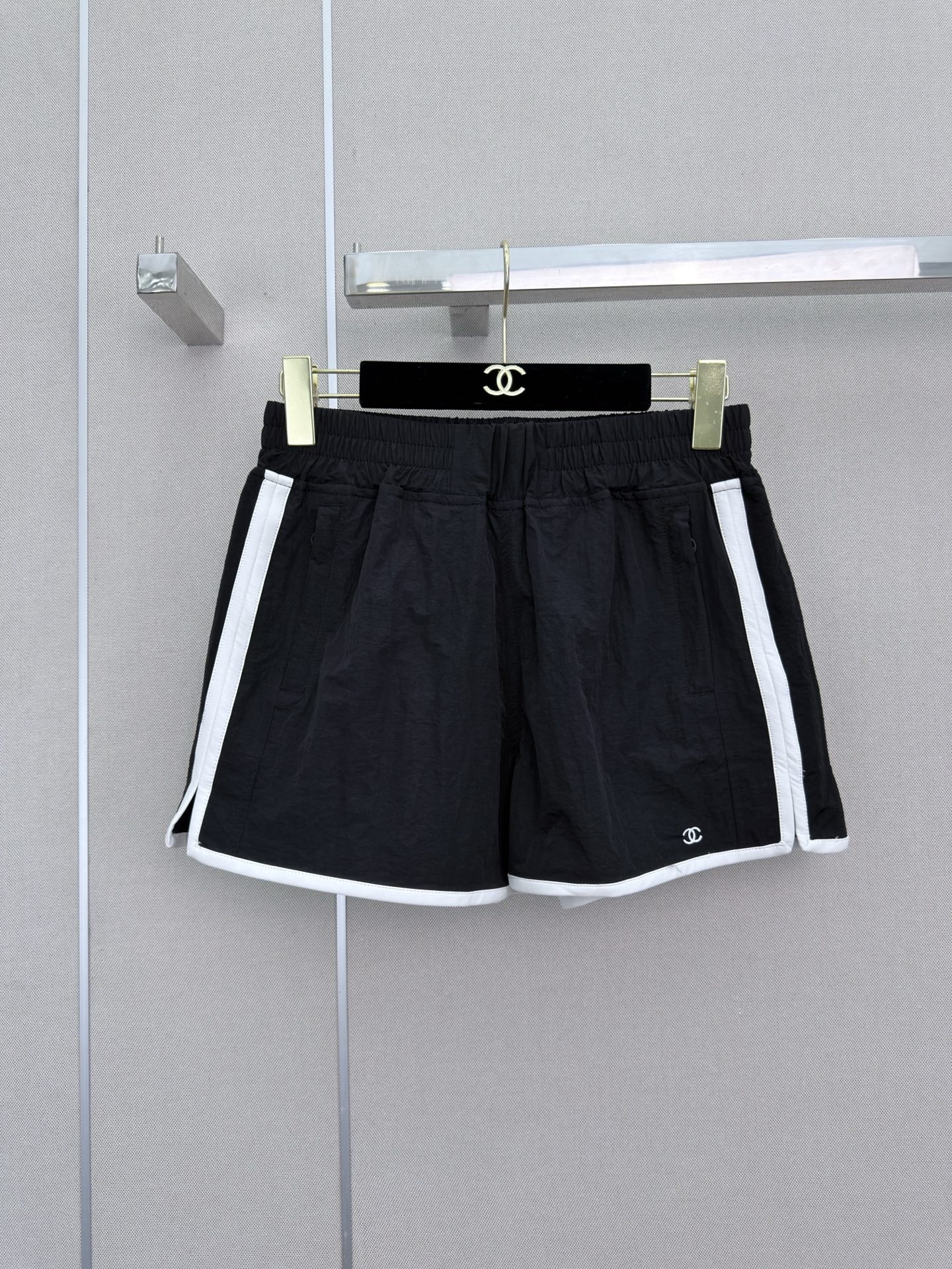 シャネル ショートパンツ ズボン?