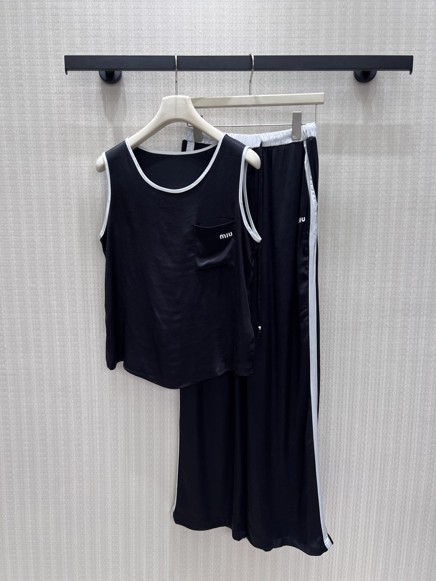 ミュウミュウ 上下服 セットアップ?