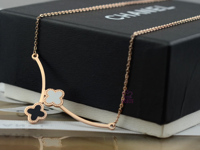 新品入荷 Van Cleef & Arpels ヴァン クリーフ&アーペル ネックレス
