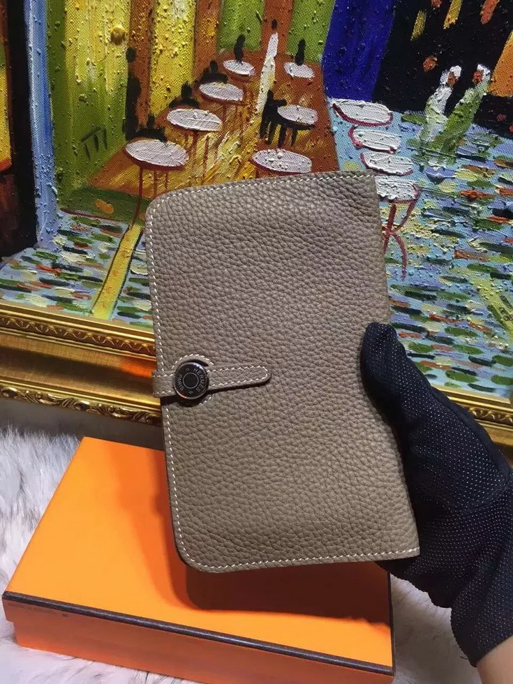 エルメス トリヨンクレマンス ドゴンGM 長財布 HW