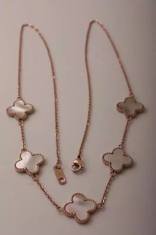 新品入荷 Van Cleef & Arpels ヴァン クリーフ＆アーペル ネックレス