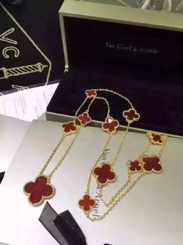新品入荷 Van Cleef & Arpels ヴァン クリーフ&アーペル ネックレス