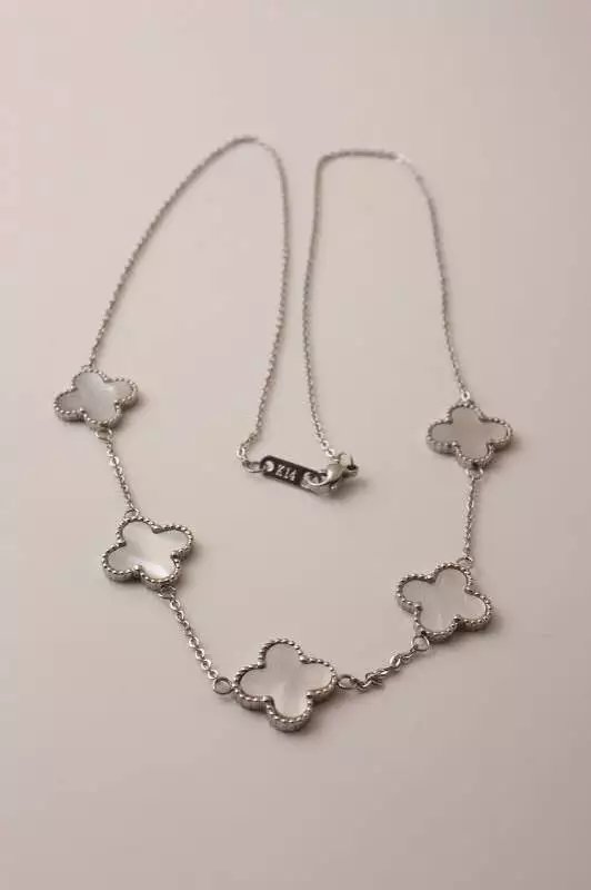 新品入荷 Van Cleef & Arpels ヴァン クリーフ＆アーペル ネックレス