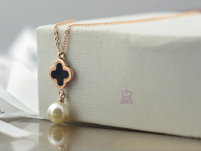 新品入荷 Van Cleef & Arpels ヴァン クリーフ&アーペル ネックレス