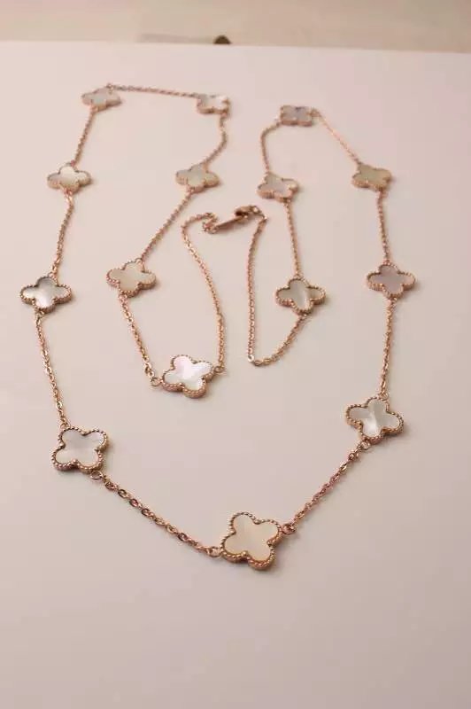 新品入荷 Van Cleef & Arpels ヴァン クリーフ＆アーペル ネックレス
