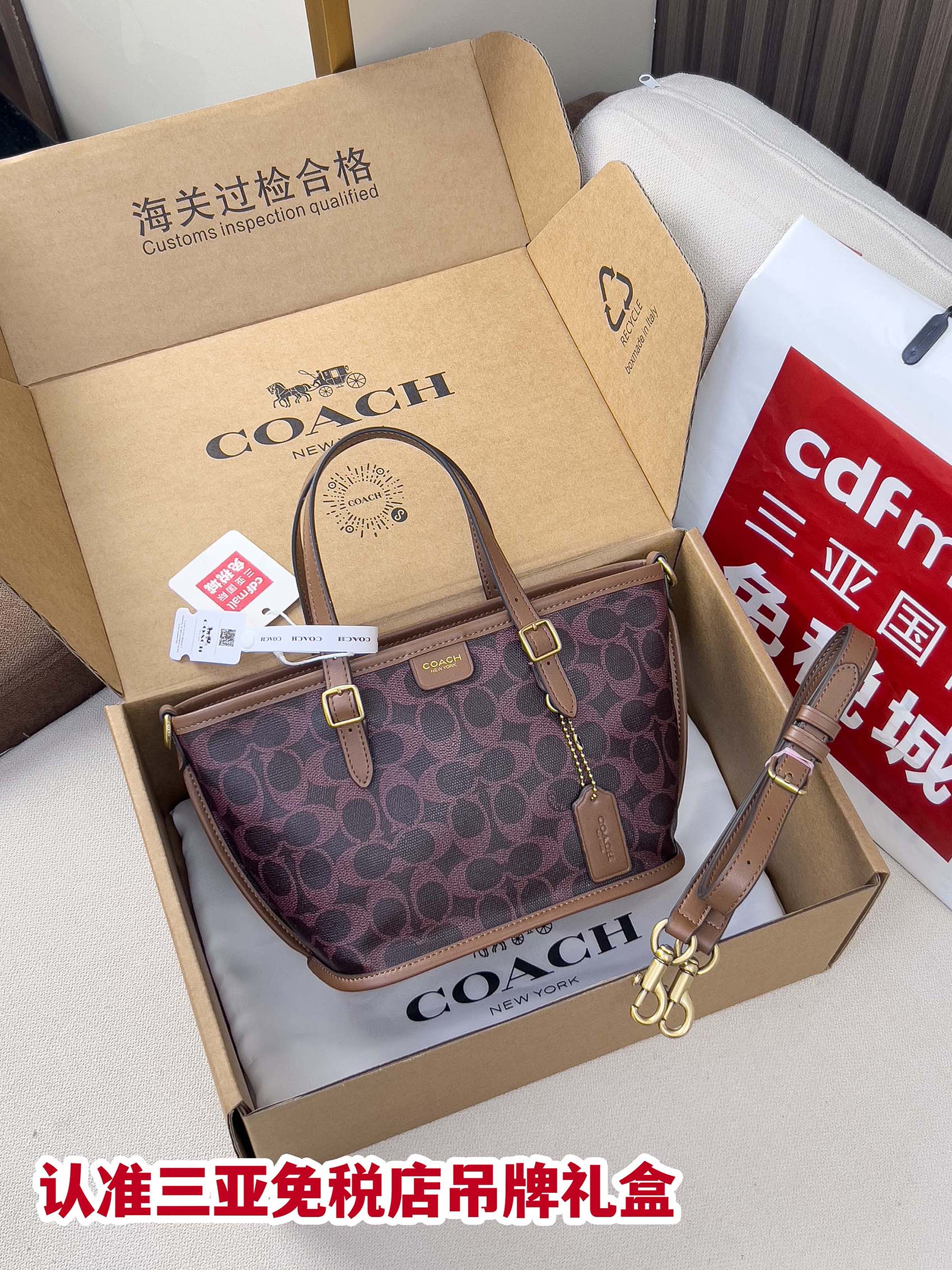 コーチ カバン バッグ ショルダーハンドバッグ Coach