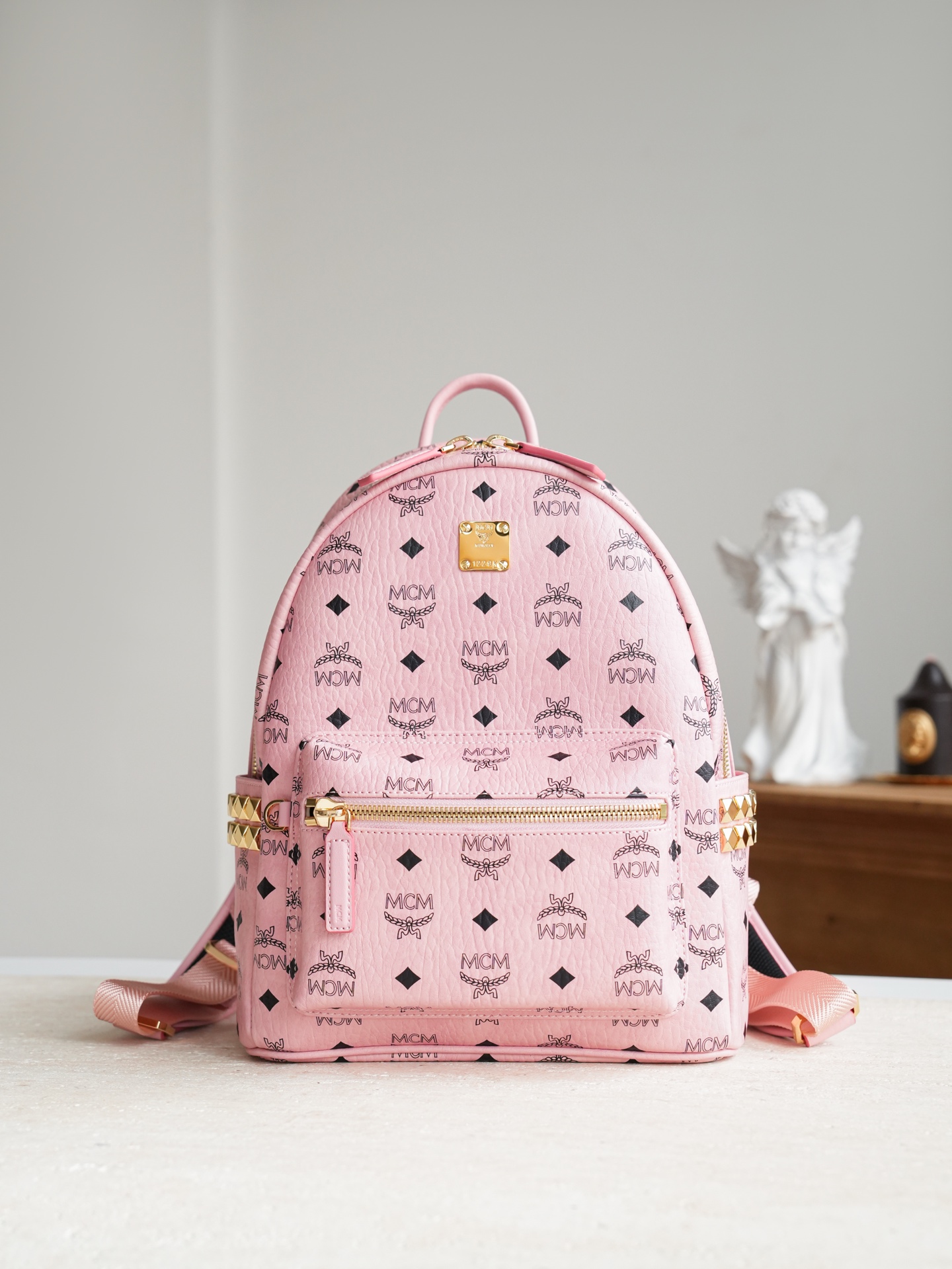 MCM(エムシーエム) 後背包 リュック Stark Nappa 2606