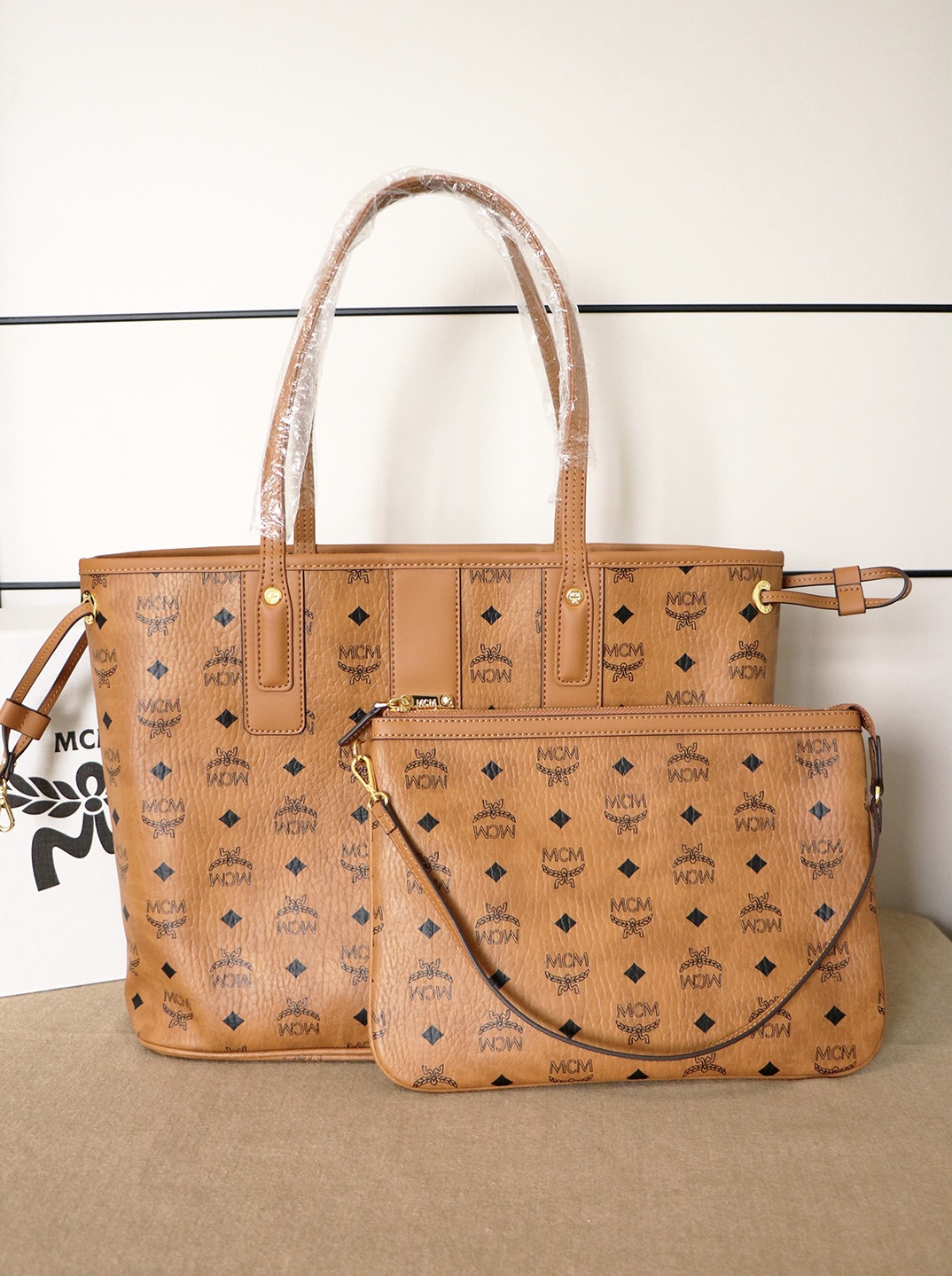 MCM(エムシーエム) カバン バッグハンド