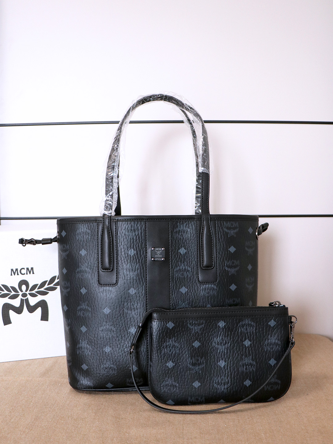 MCM(エムシーエム) カバン バッグハンド