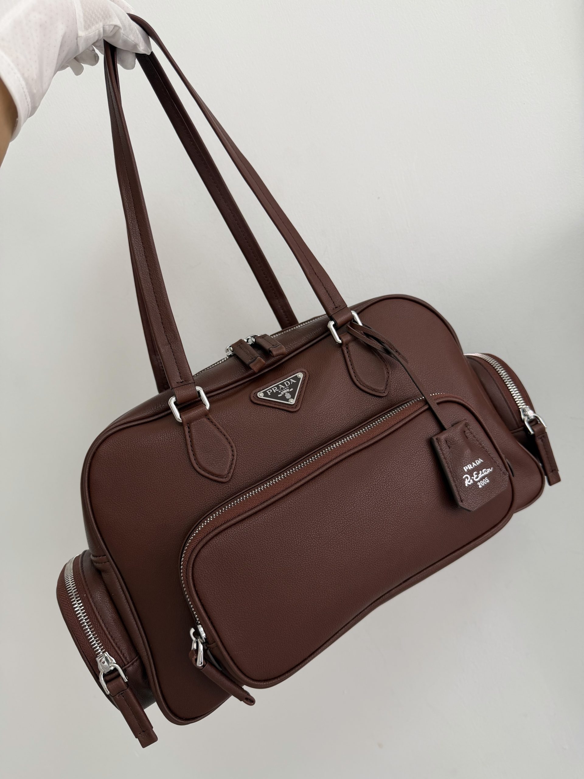 激安人気新品鞄 バッグ プラダ Explore ハンドバッグ