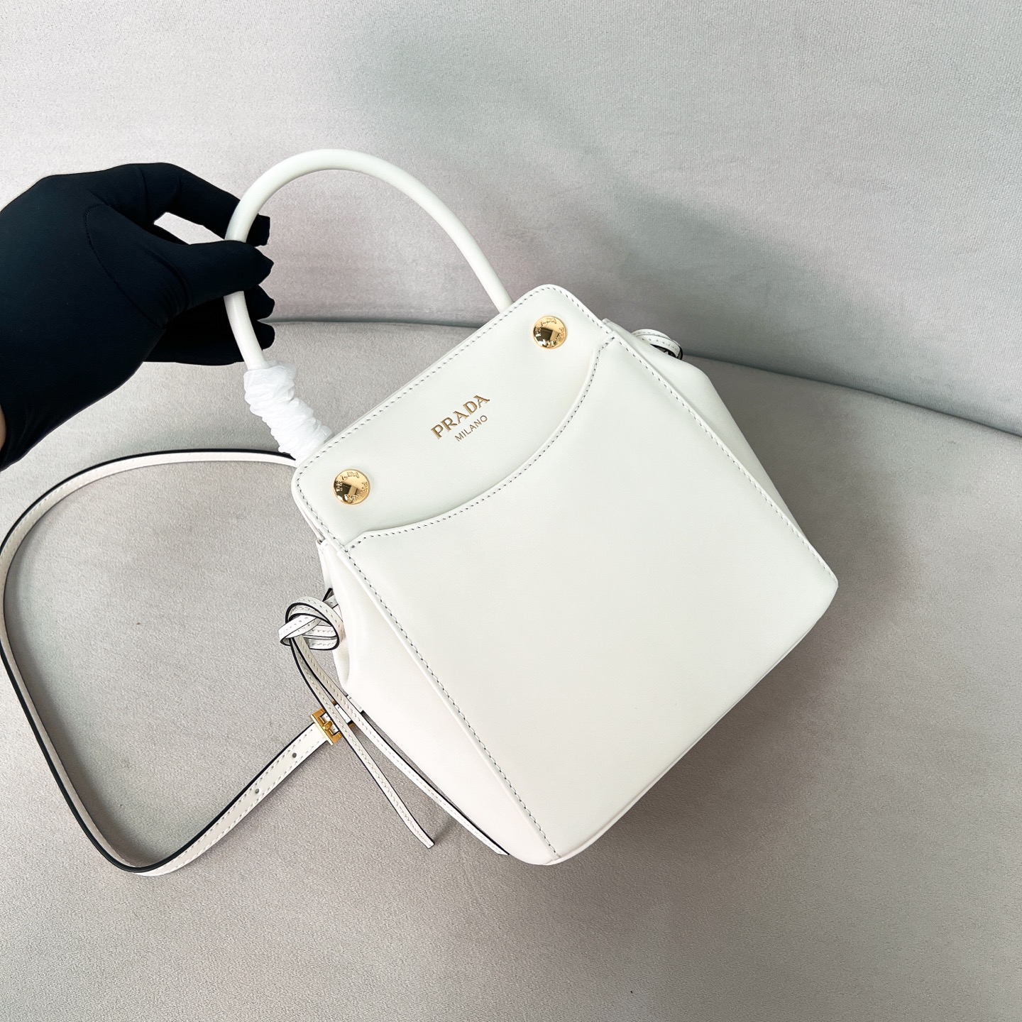 激安人気新品鞄 バッグ プラダ Carry ハンドバッグ 2606
