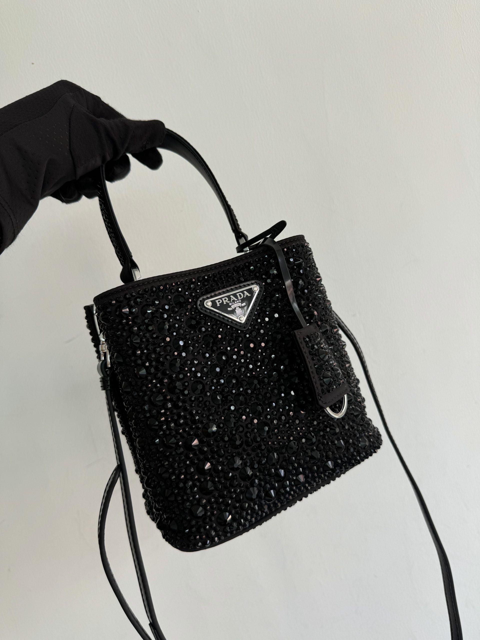激安人気新品鞄 バッグ プラダ Panier バケツ型バッグ 2606