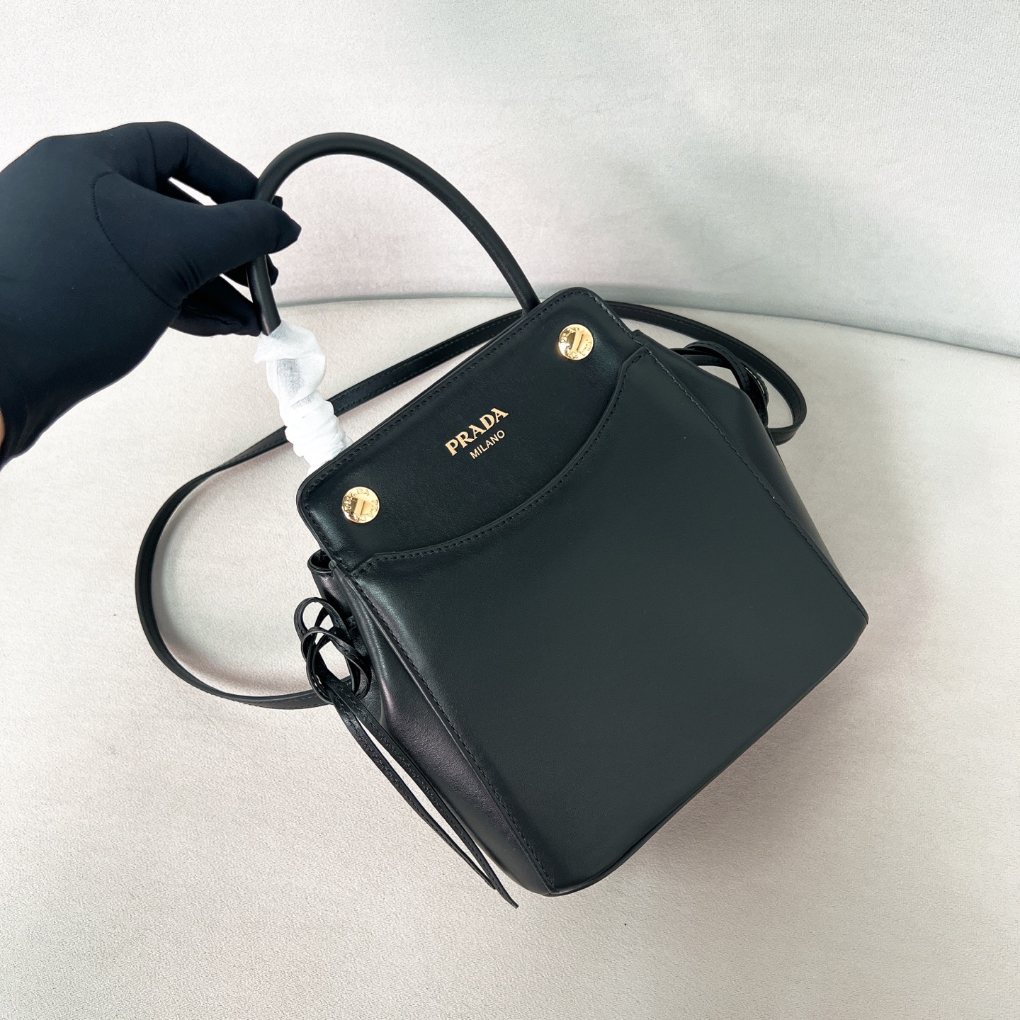 激安人気新品鞄 バッグ プラダ Carry ハンドバッグ 2606