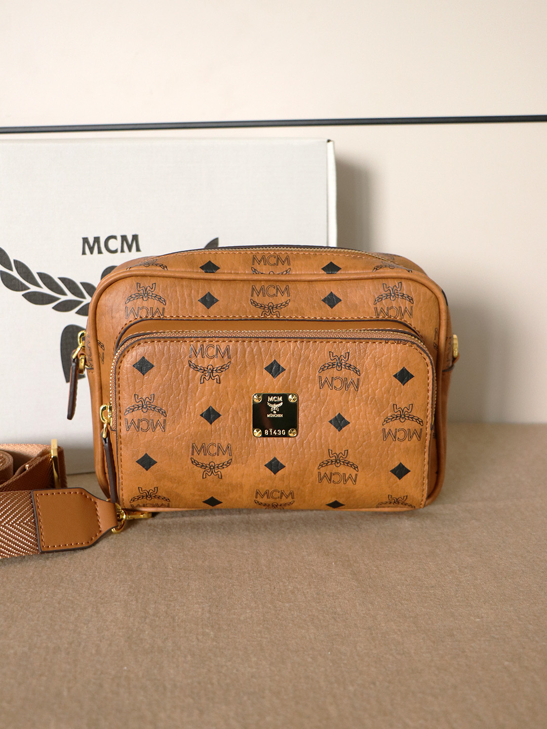 MCM(エムシーエム) カバン バッグハンド