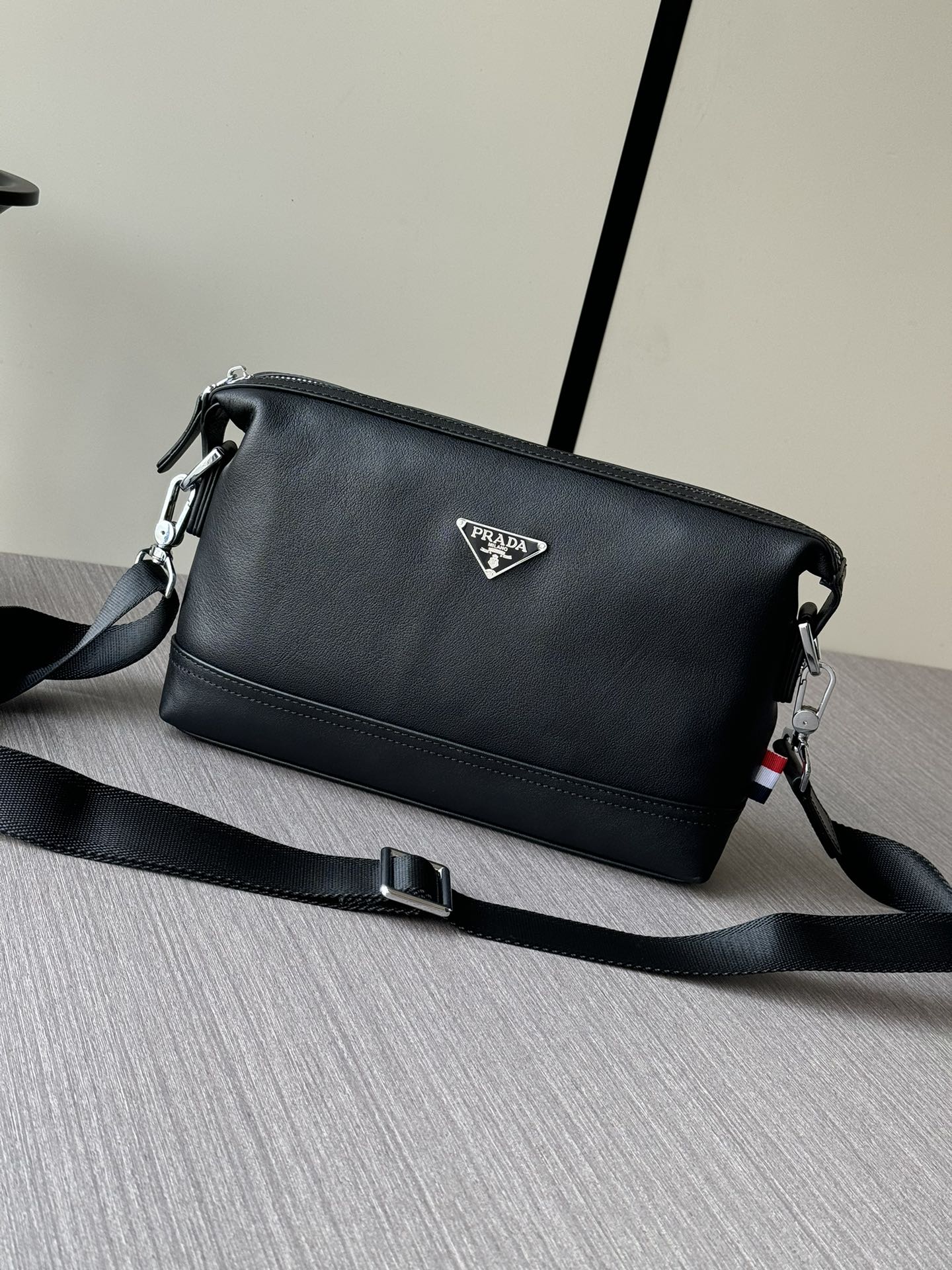 激安人気新品鞄 バッグ プラダ 2WAY 斜め挂けバッグ