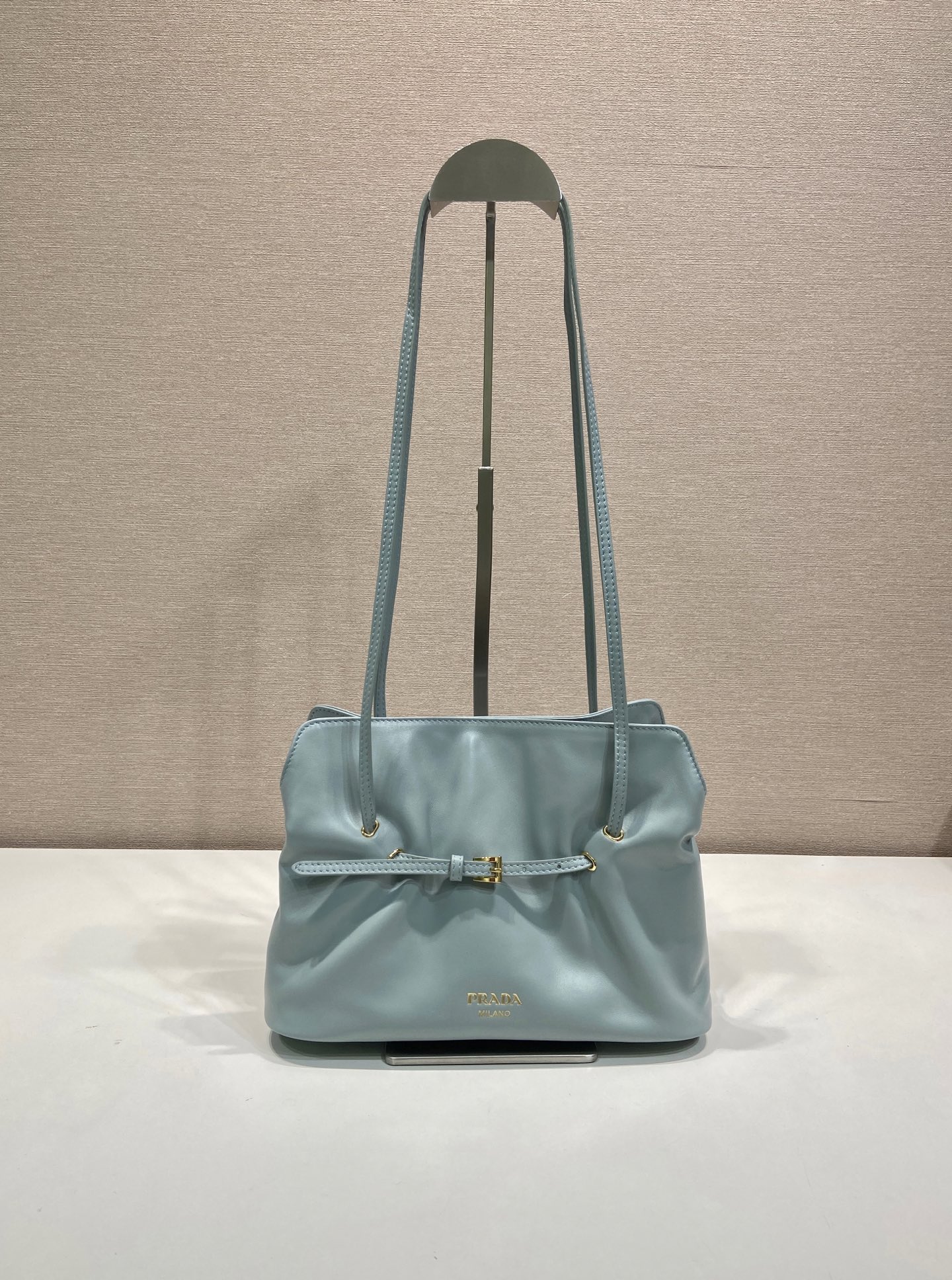26新着アイテム プラダ カバン通販 ハンドバッグ