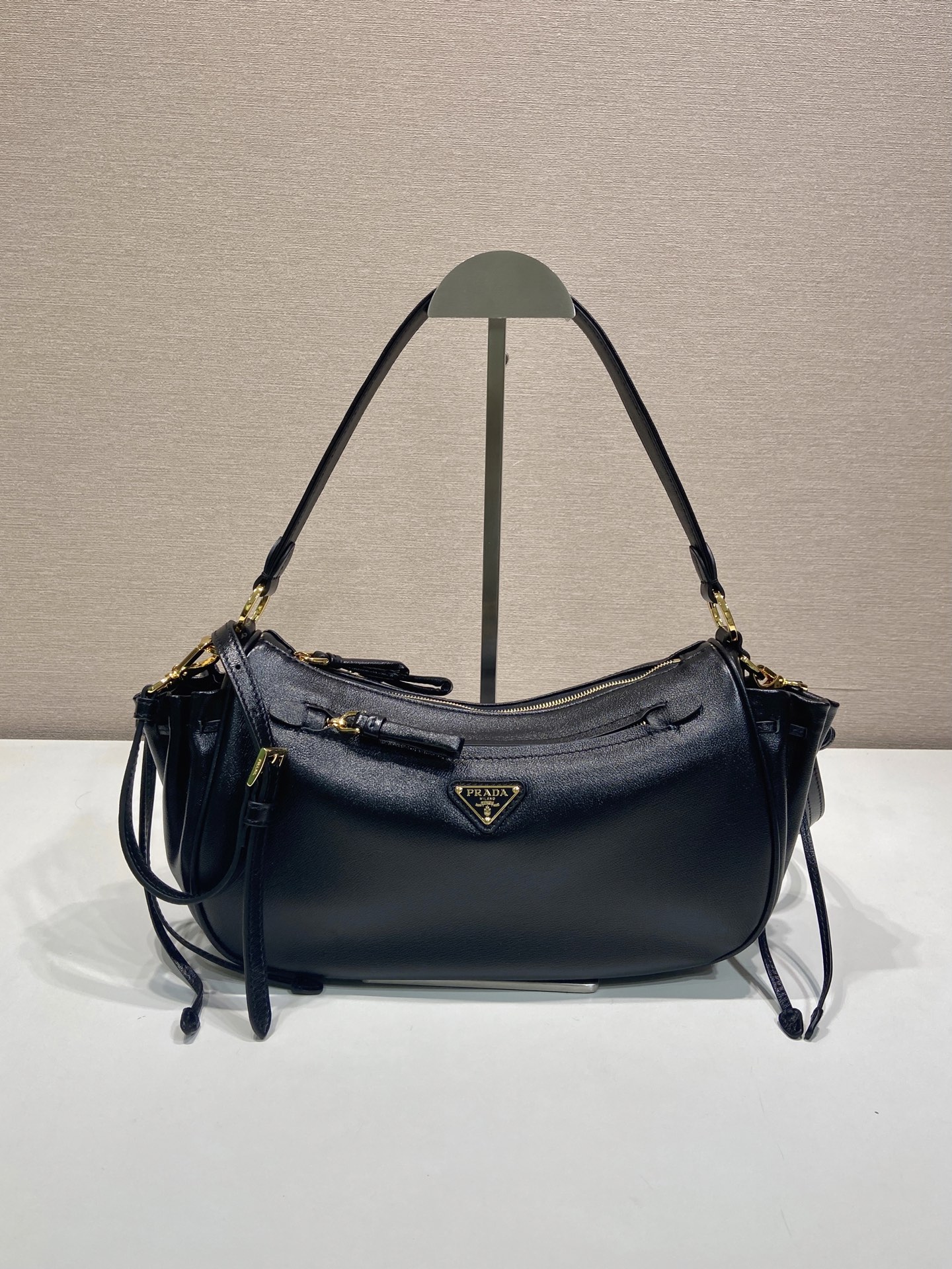 激安人気新品鞄 バッグ プラダ Hobo ハンドバッグ 2606