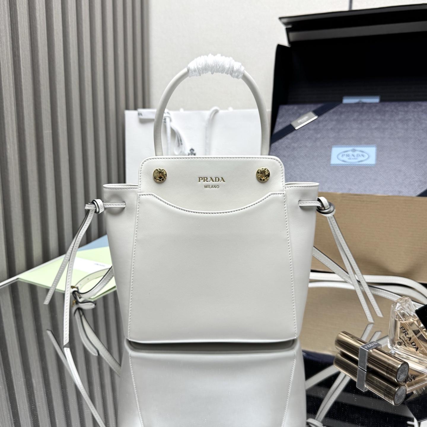 激安人気新品鞄 バッグ プラダ Carry ハンドバッグ 2606