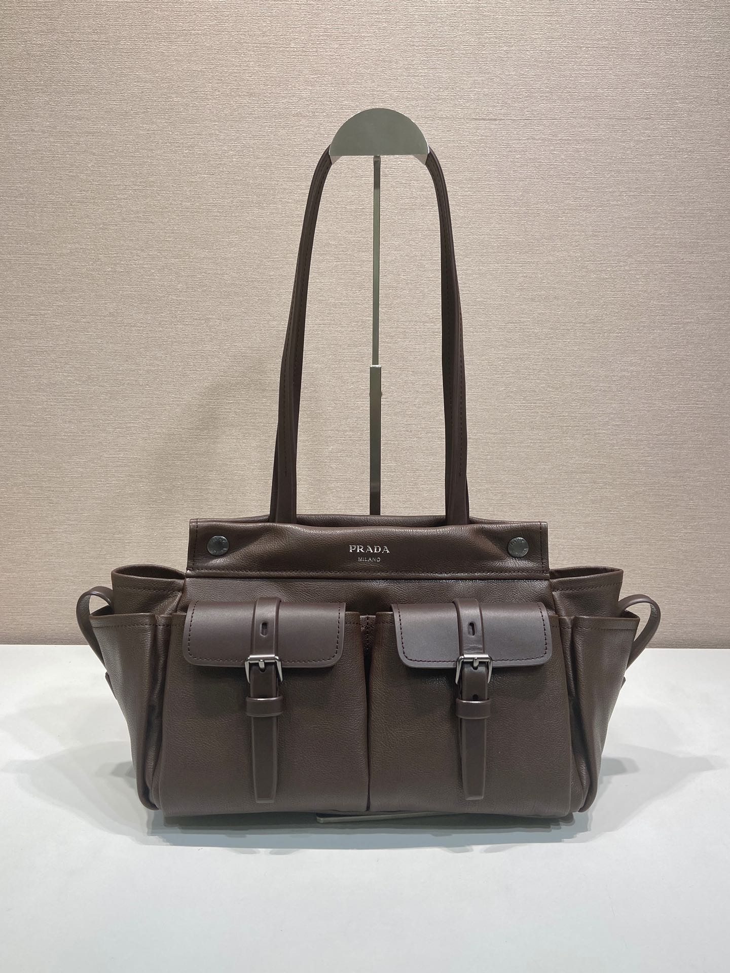 激安人気新品鞄 バッグ プラダ Route トート バッグ 2606