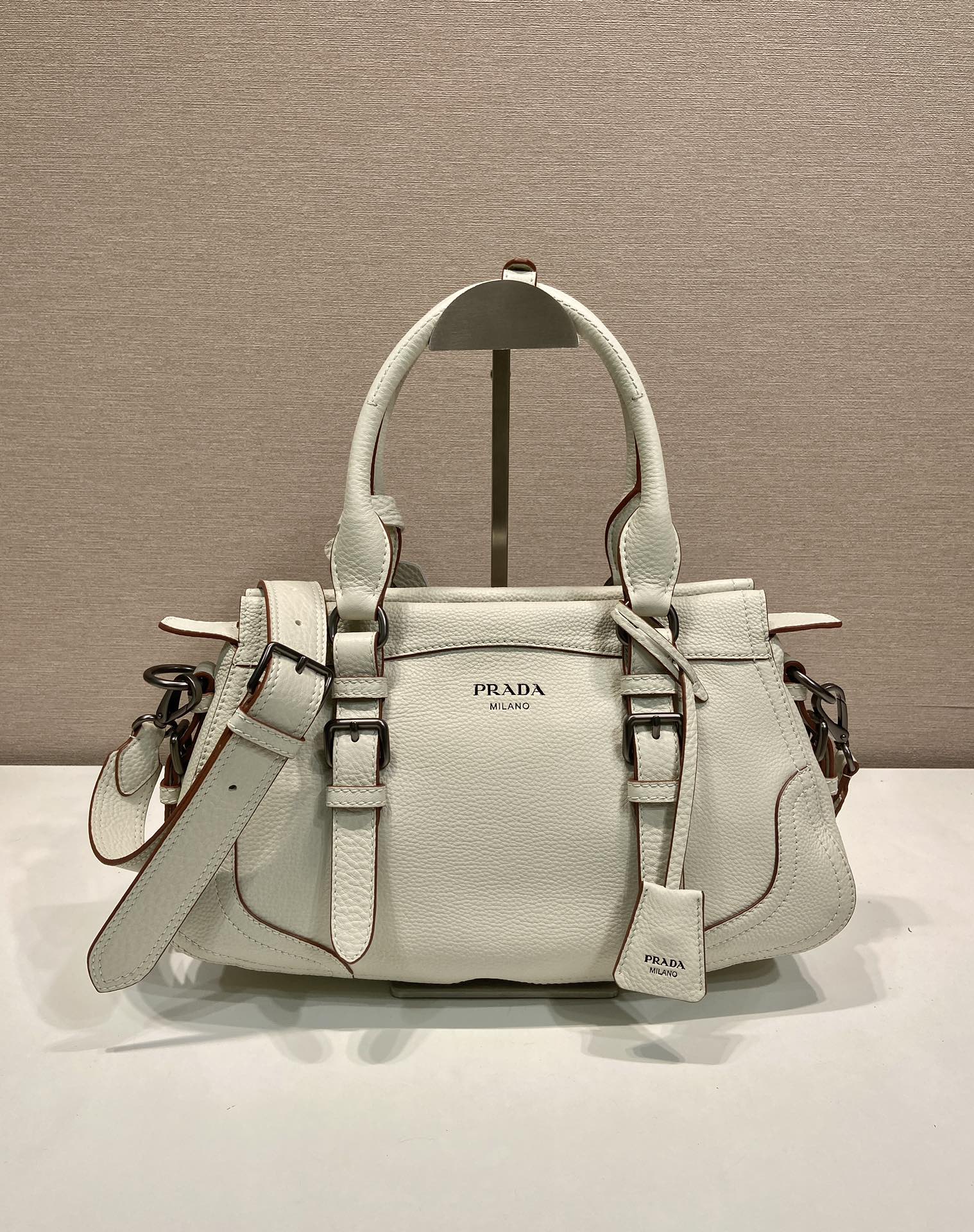 激安人気新品鞄 バッグ プラダトート バッグ 2606