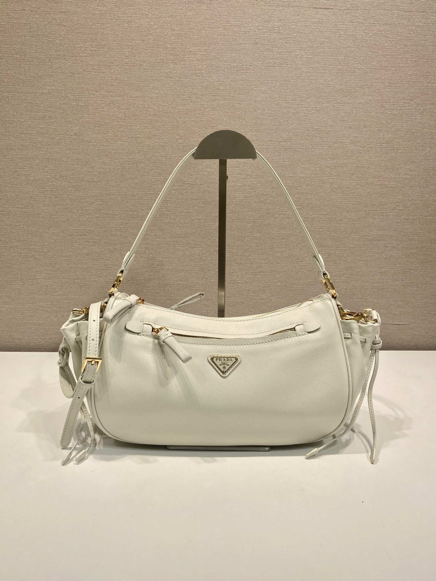 激安人気新品鞄 バッグ プラダ Hobo ハンドバッグ