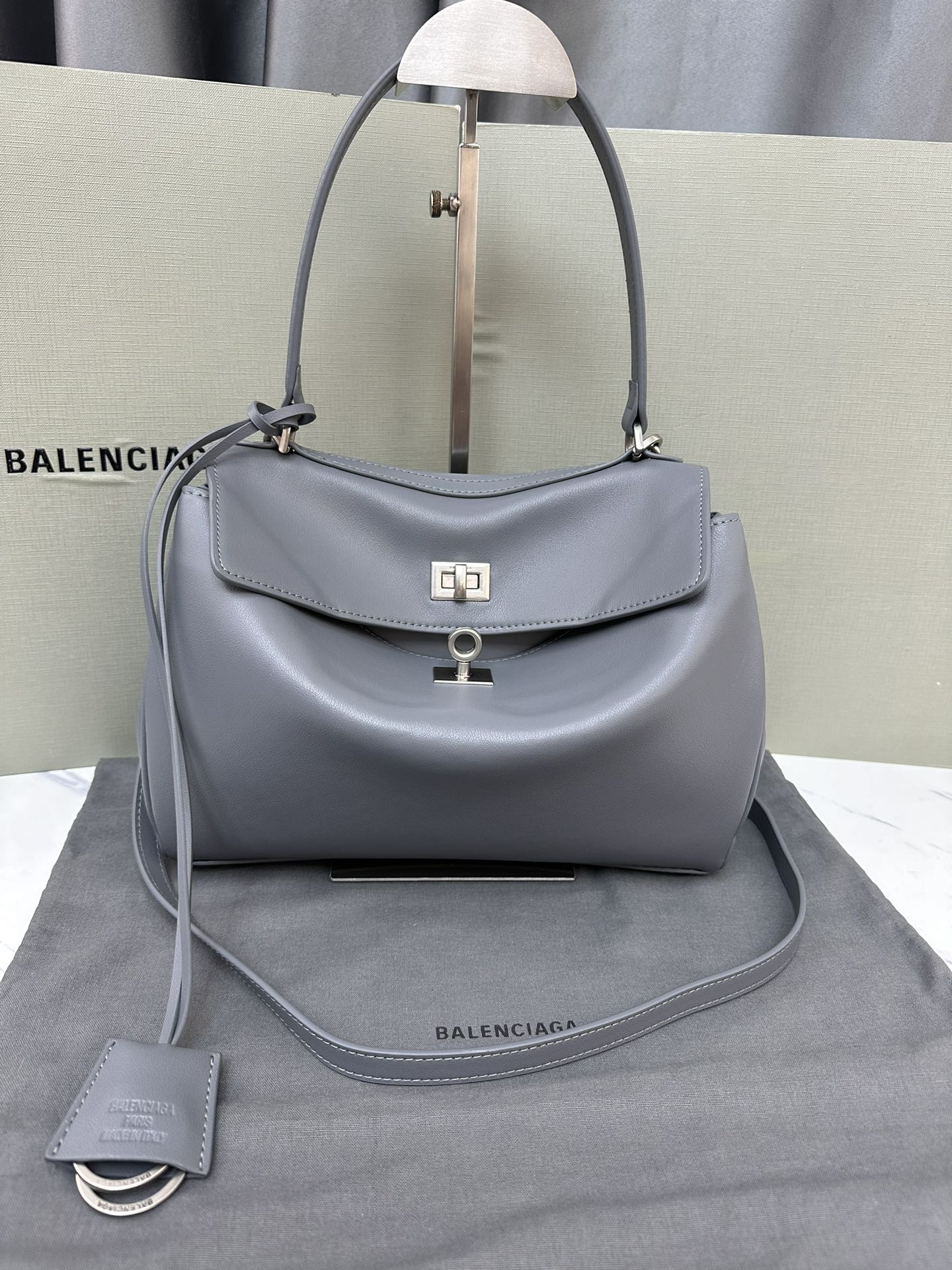 26新品 バレンシアガ 鞄 カバン 手提げ袋 バッグ Rodeo 2606ll