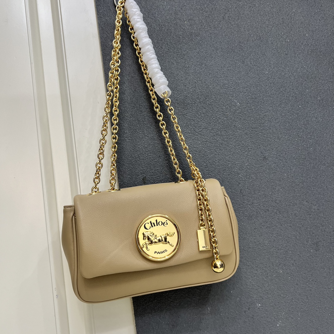 26新品 クロエ 鞄 カバン ショルダー ハンド 2606