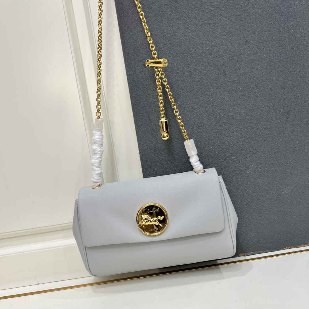 26新品 クロエ 鞄 カバン ショルダー ハンド