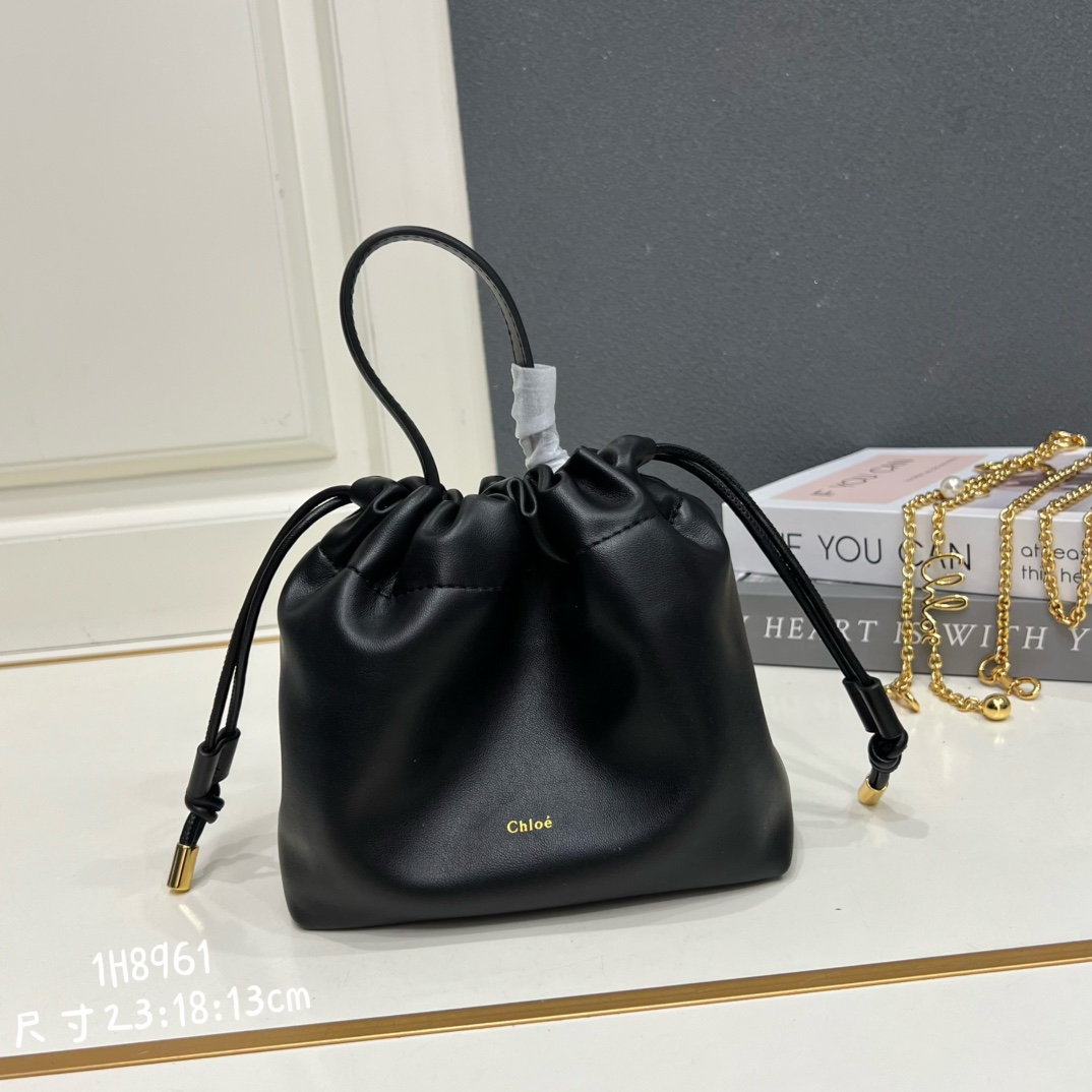 26新品 クロエ 鞄 カバン 手提げ袋 バッグ 2WAY 2606
