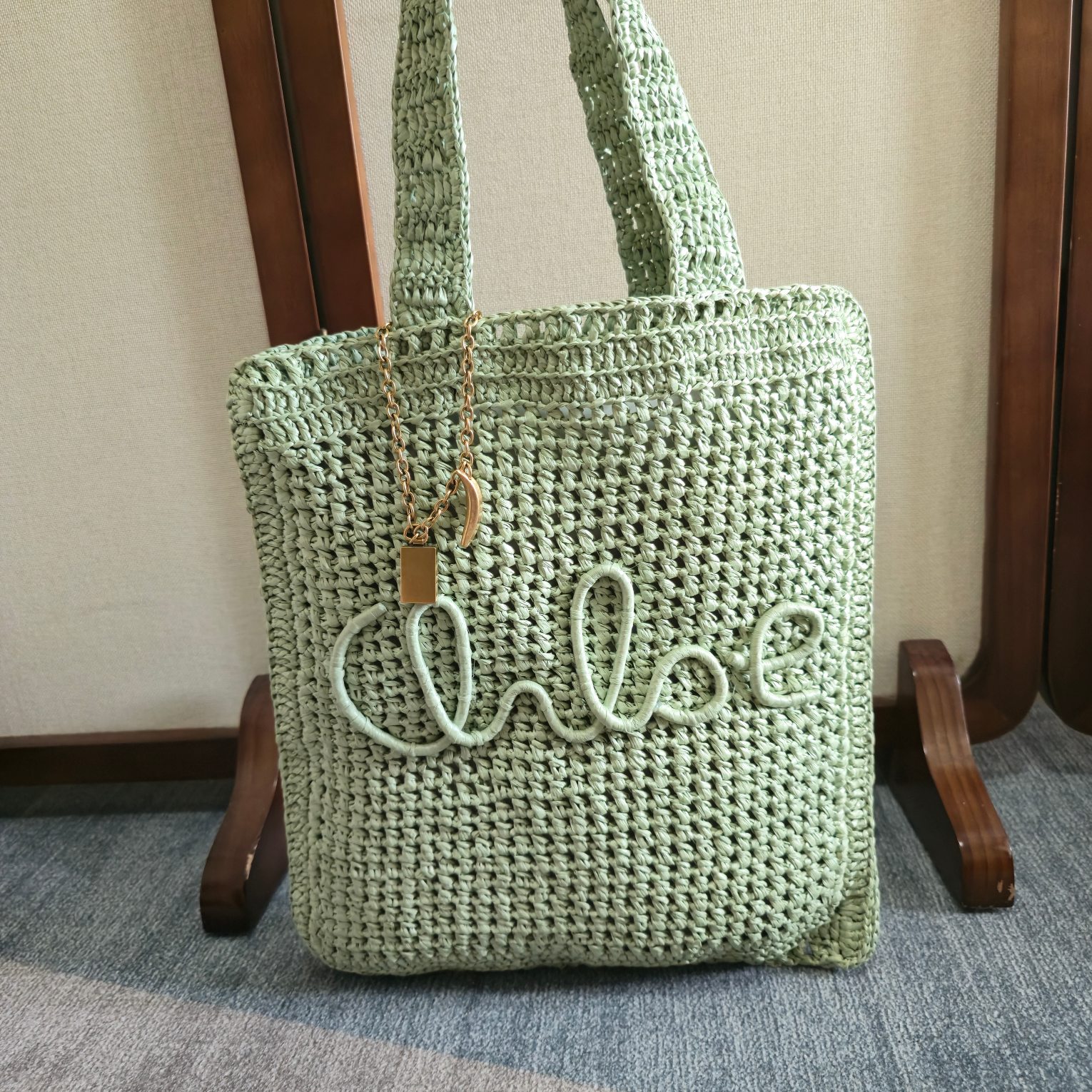 26新品 クロエ 鞄 カバン 手提げ袋 バッグ Chioe 2606