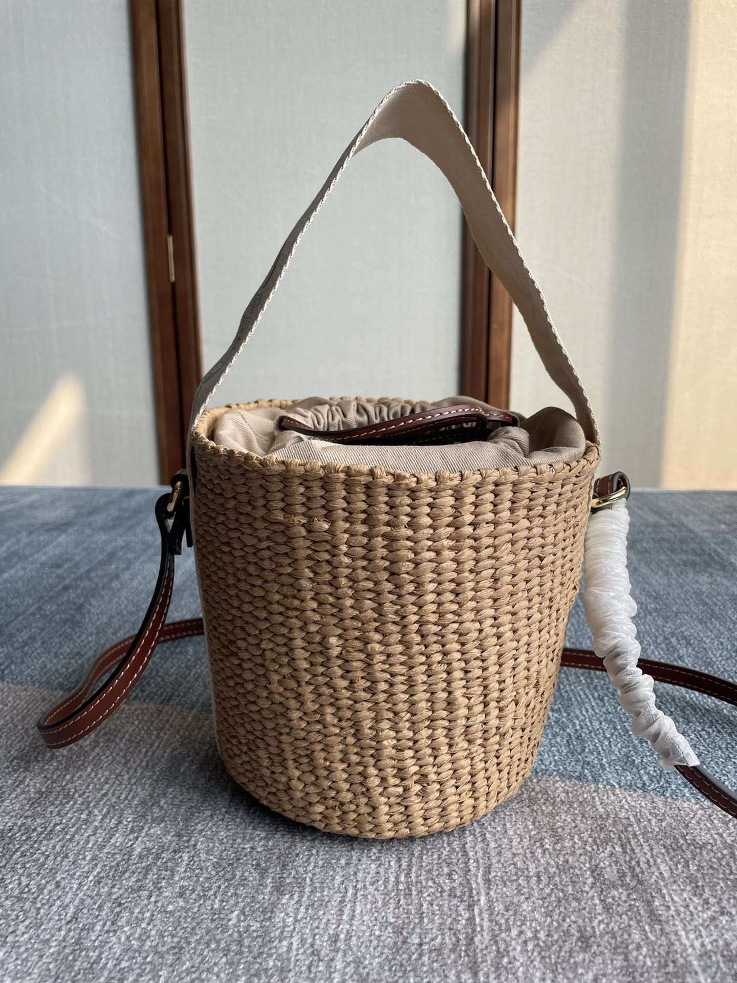 26新品 クロエ 鞄 カバン 手提げ袋 バッグ Woody basket 2606