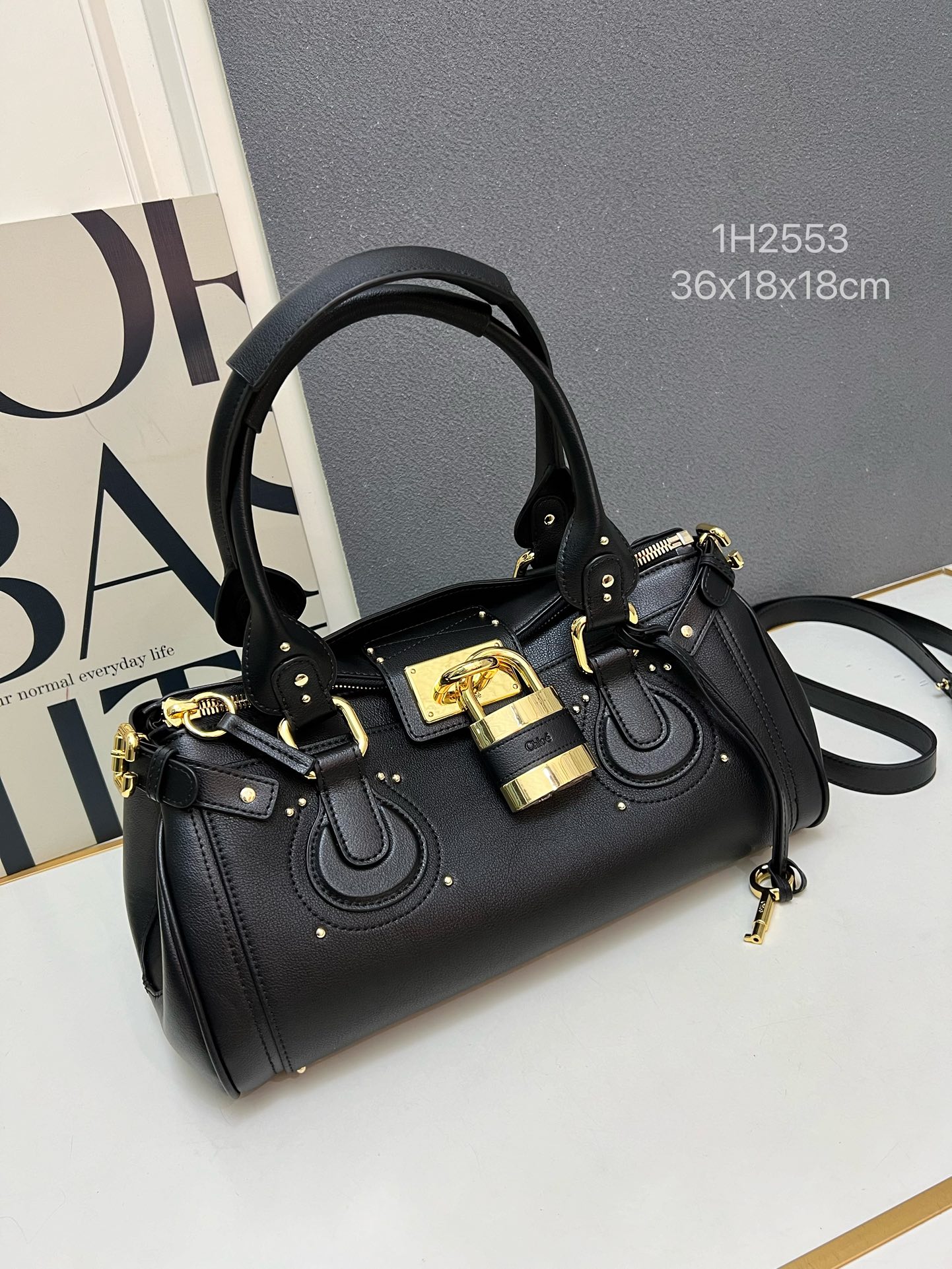 26新品 クロエ 鞄 カバン 手提げ袋 セミショルダー 2606