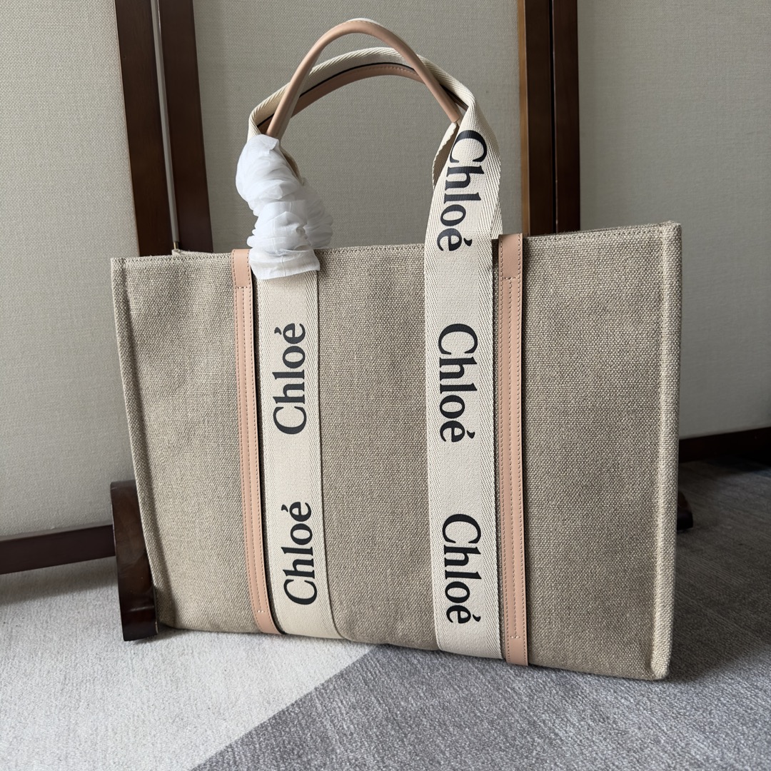 26新品 クロエ 鞄 カバン 手提げ袋 バッグChloe Woody 2606
