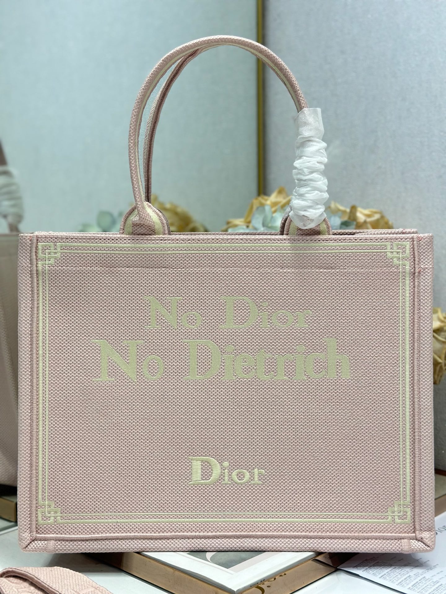 新作クリスチャンディオール トートバッグ BOOK TOTE 26016