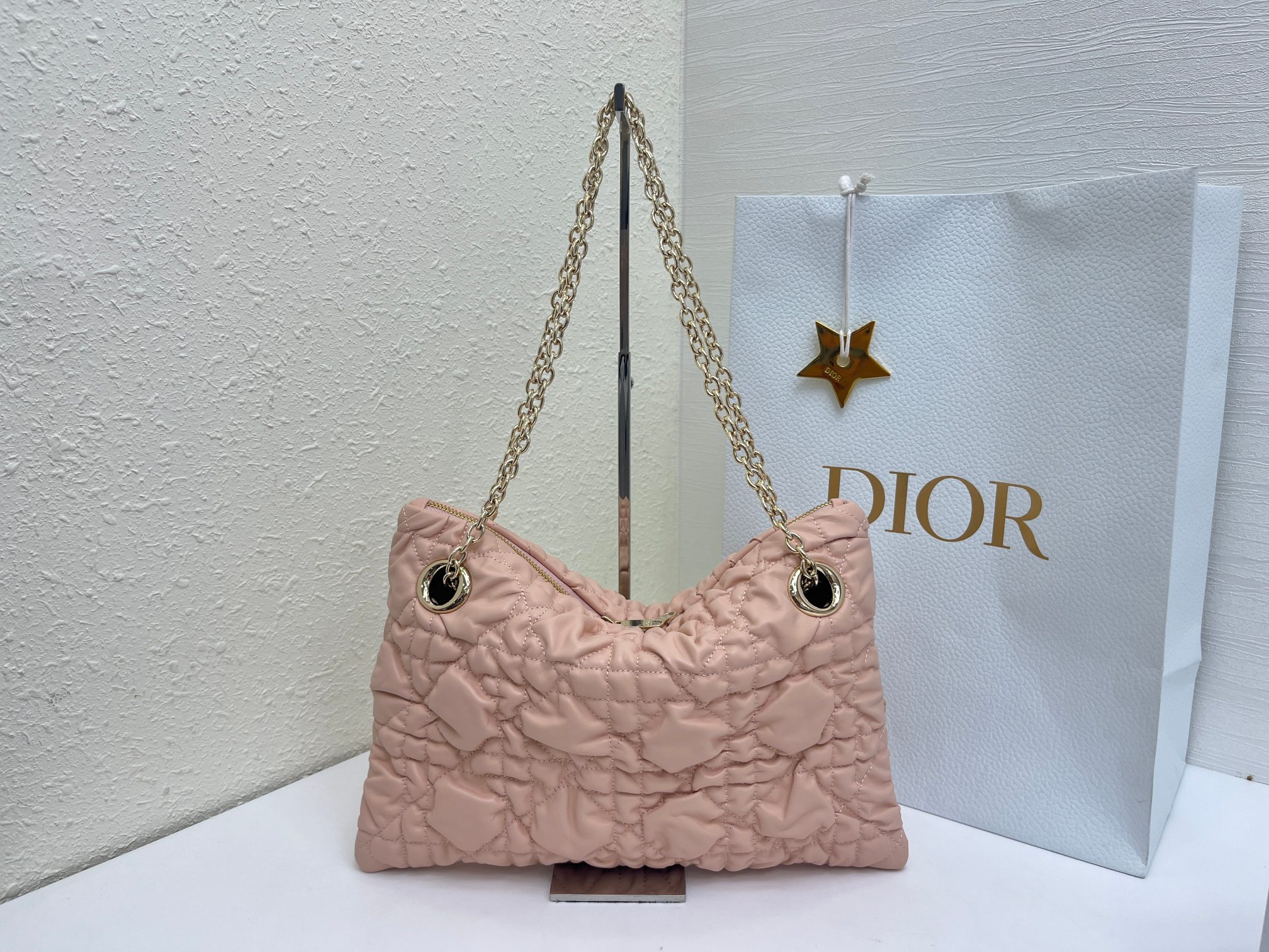 クリスチャンディオール新作 肩掛けバッグ Shoulder bag