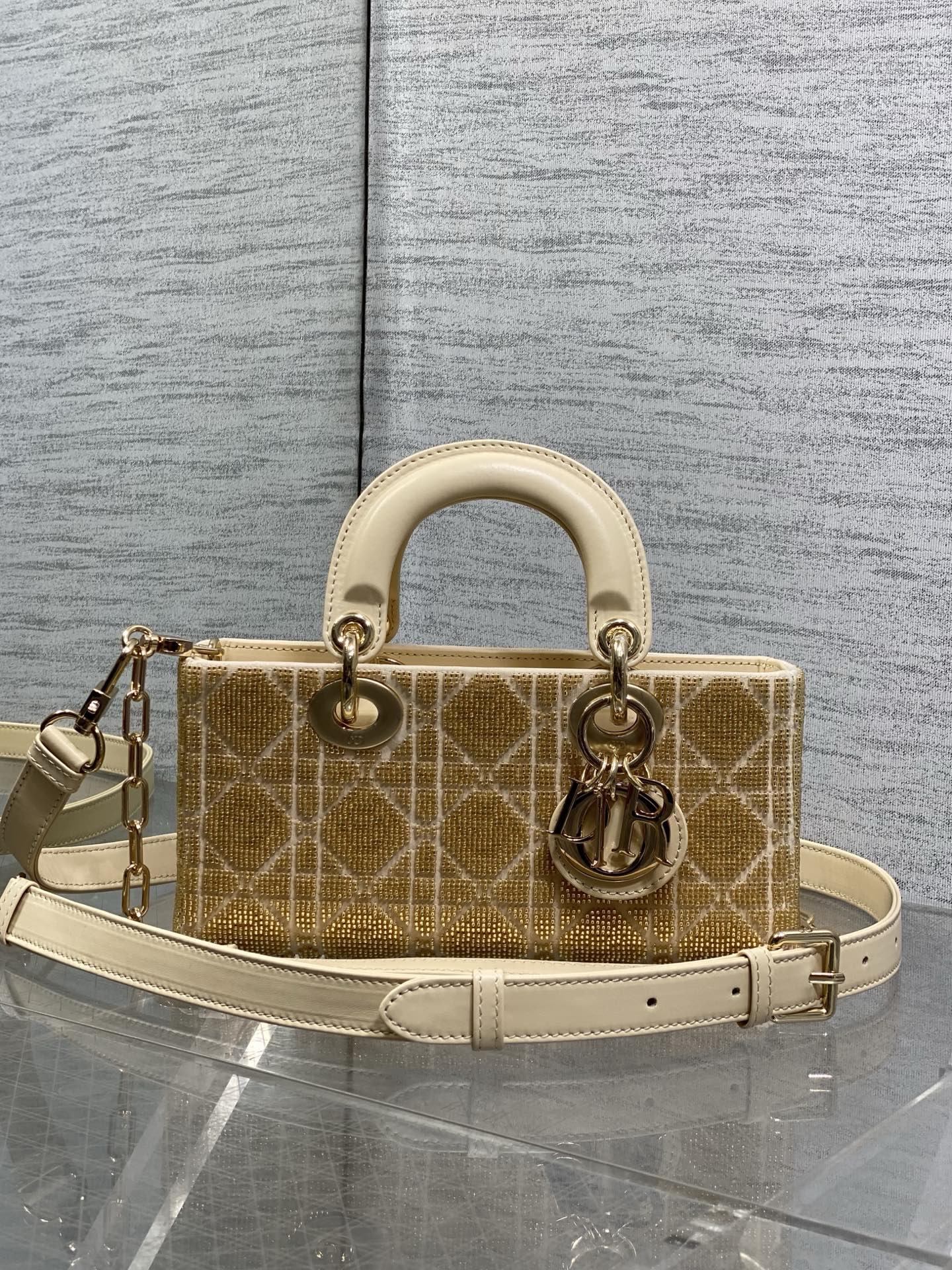 人気商品 クリスチャンディオール WOC ショルダー ハンド
