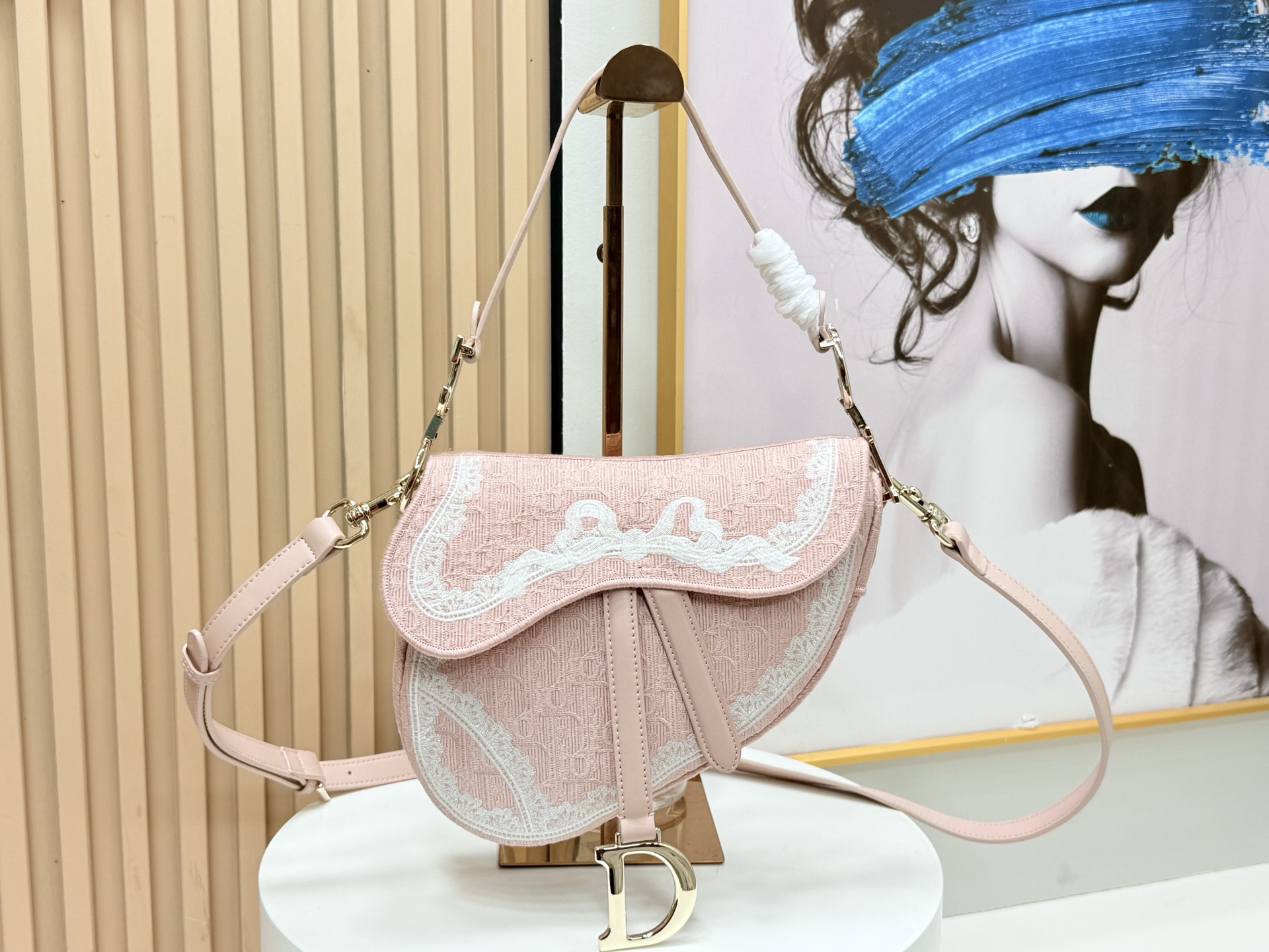 クリスチャンディオール新作 2WAY 手提げ袋 Saddle bag 26016