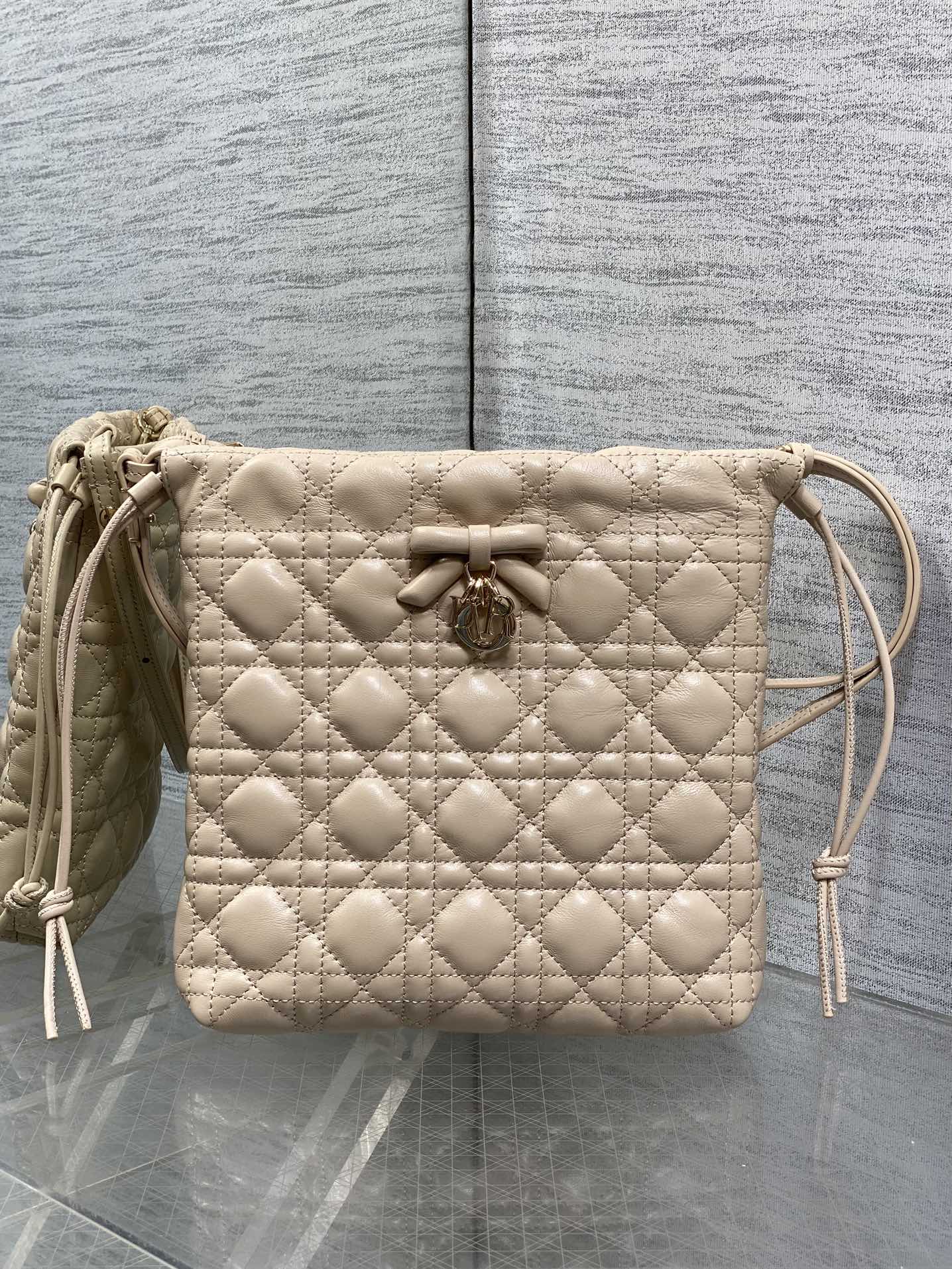 人気 クリスチャンディオール バッグ Adiorable ショルダーバッグ